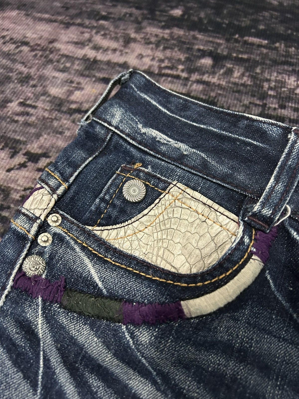 Tornado Mart Redpepper Japan Snake Pocket Washed Flare Jeans Size US 27 - 9 Thumbnail