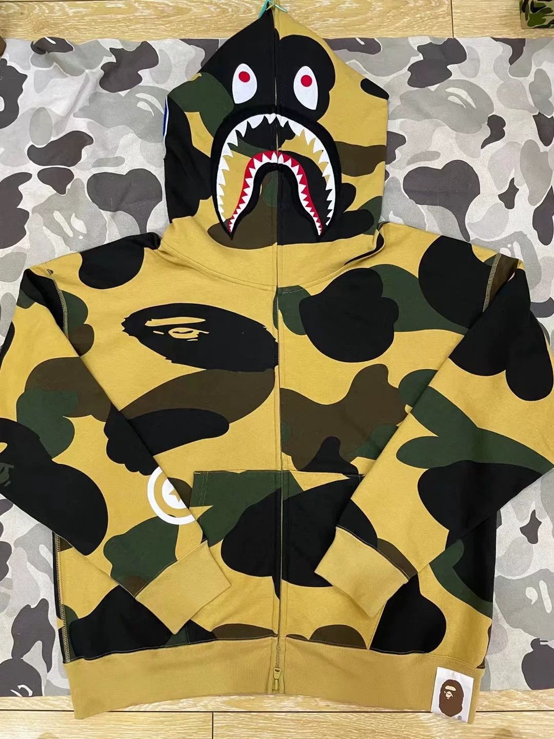 Bape Bape Yellow Shark Sweatshirt Pullover Size US XL / EU 56 / 4 - 1 Thumbnail