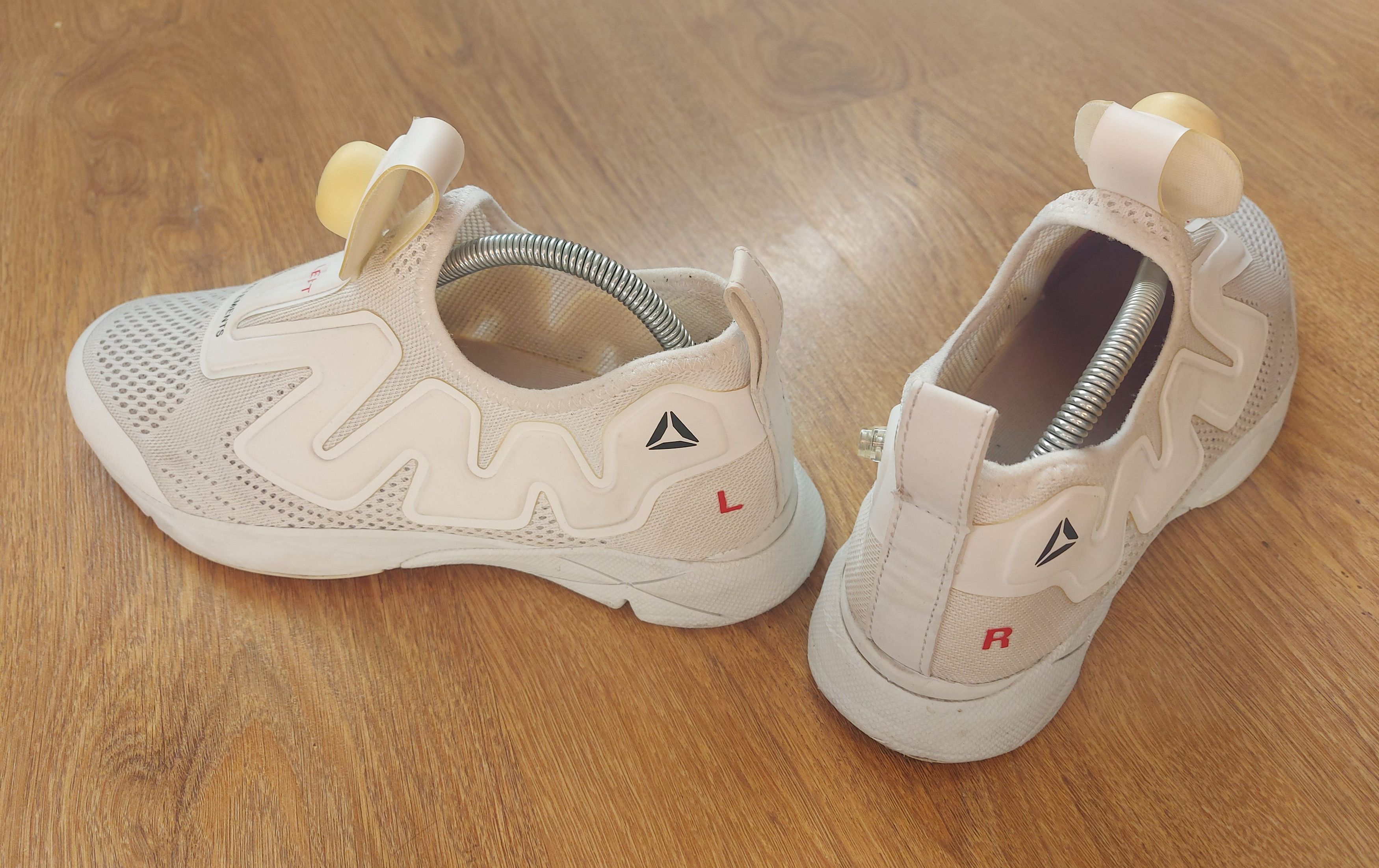 Reebok × Vetements Vetements x Reebok Supreme White Shoes BS7042 US7.5 EUR40 Size US 7 / EU 40 - 12 Thumbnail