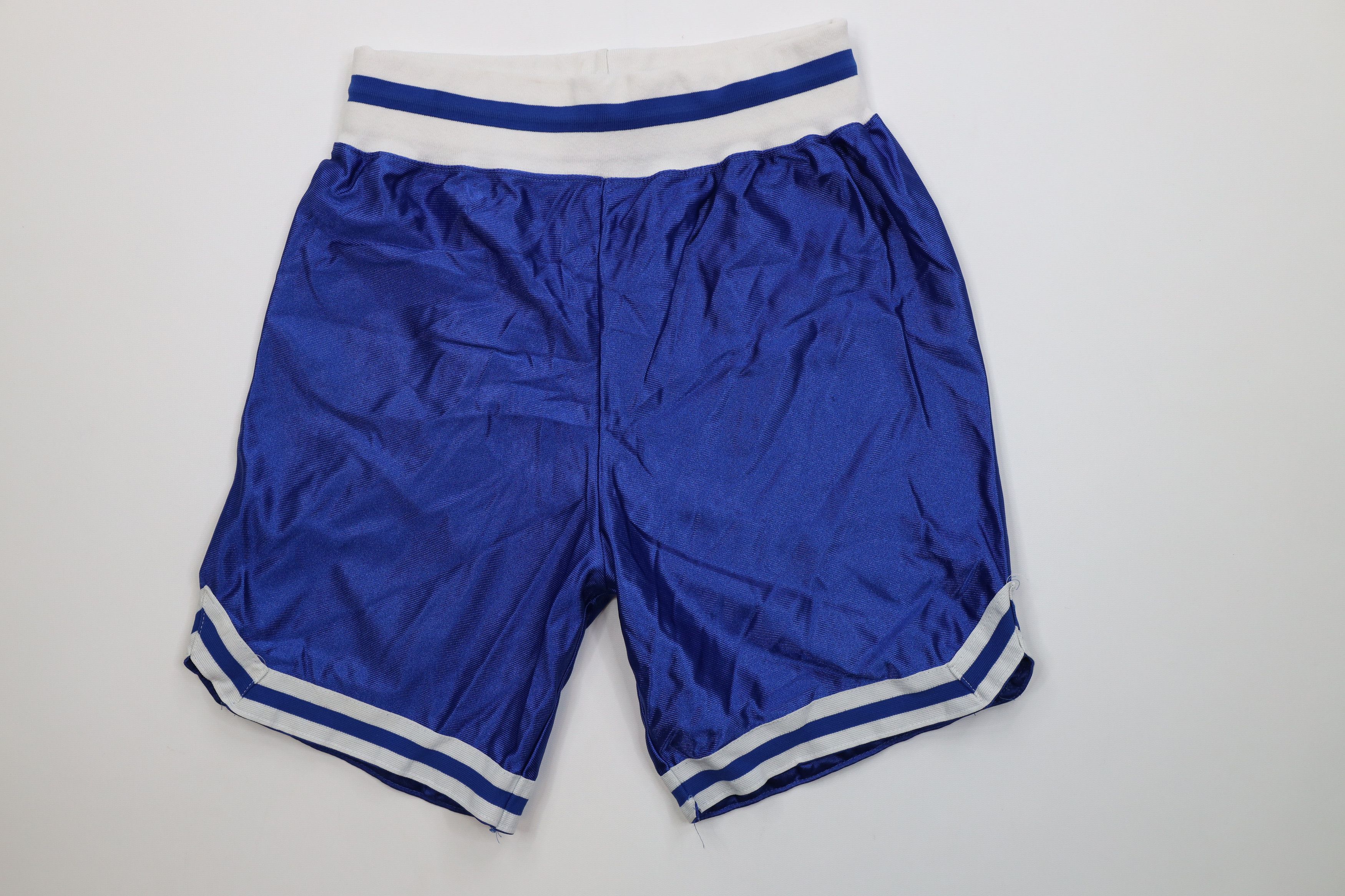 Vintage Vintage 90s Silky Nylon Above Knee Basketball Shorts USA Size US 32 / EU 48 - 1 Thumbnail