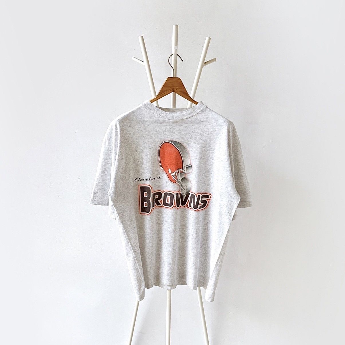 Vintage 90s Cleveland Brown NFL t-shirt/ XL Size US XL / EU 56 / 4 - 1 Thumbnail