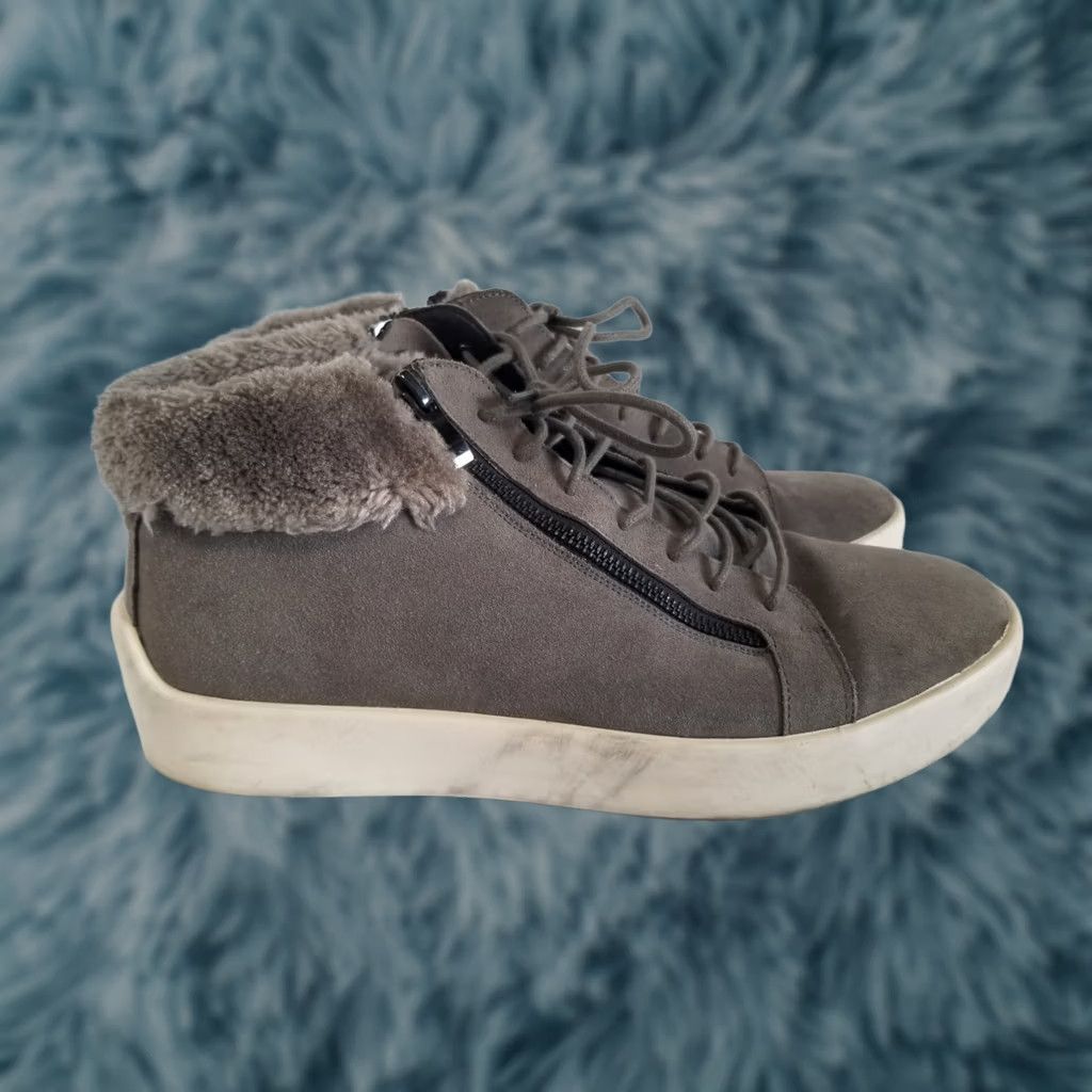 Vintage Russell Park Leather Suede Gray High Top Fashion Sneakers Men Size 10 Leather Outsole Leather Lining Casual Modern Hi-Top M-Width Size US M / EU 48-50 / 2 - 1 Thumbnail