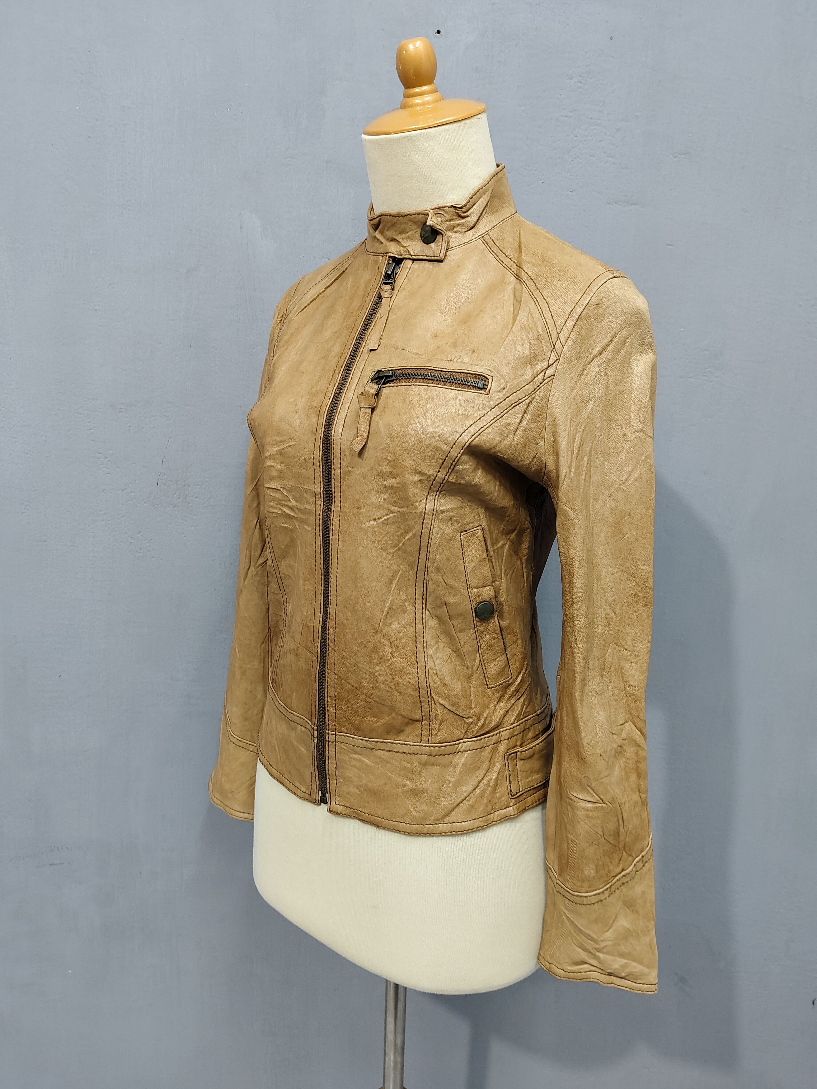 Japanese Brand Letter Back Number🇯🇵Slim Cafe Racer Lamb Leather Jacket Size M / US 6-8 / IT 42-44 - 3 Thumbnail