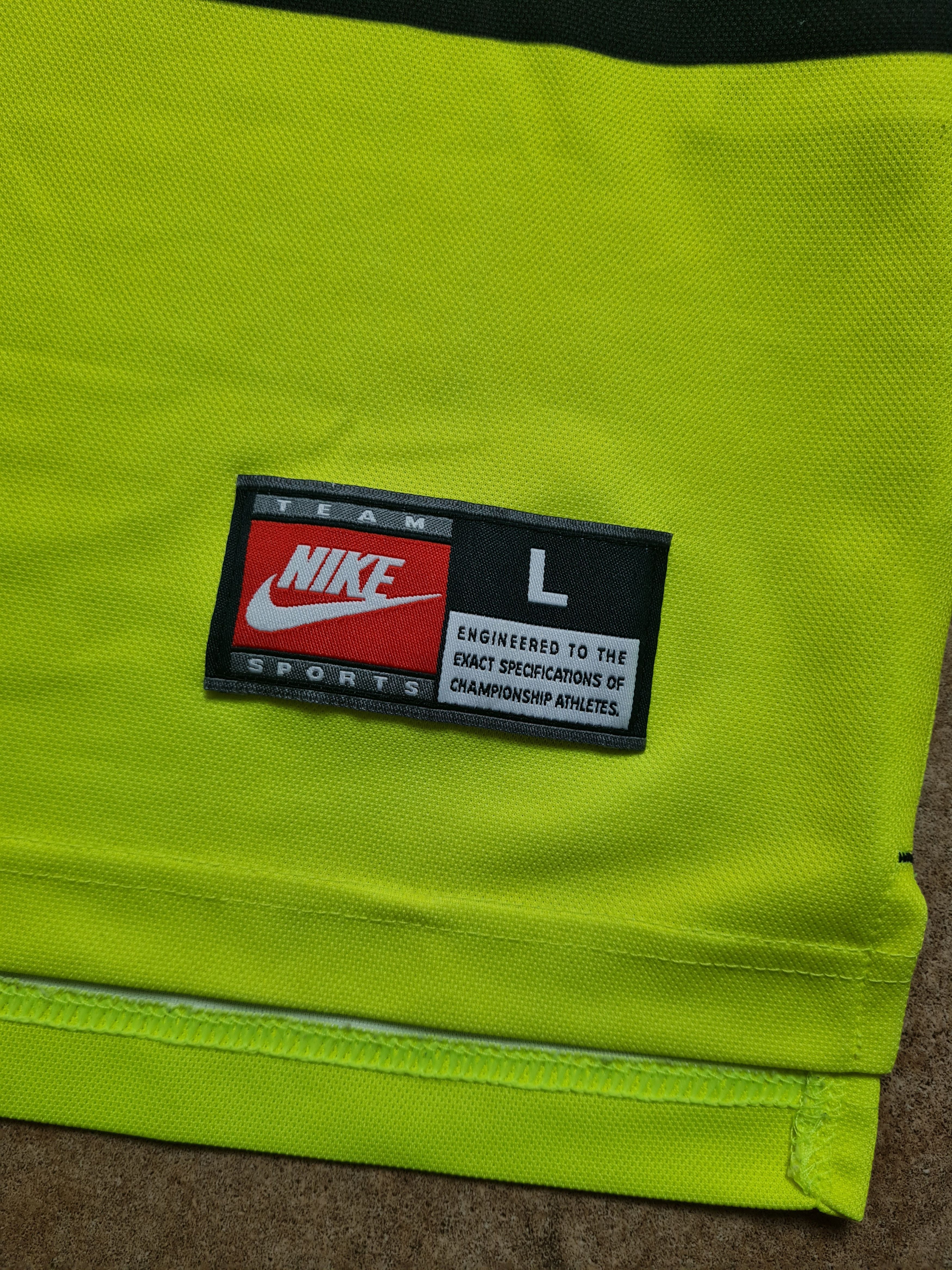Nike Retro Jersey Borussia Dortmund Nike 1997/1998 Home Shirt Size US S / EU 44-46 / 1 - 24 Thumbnail