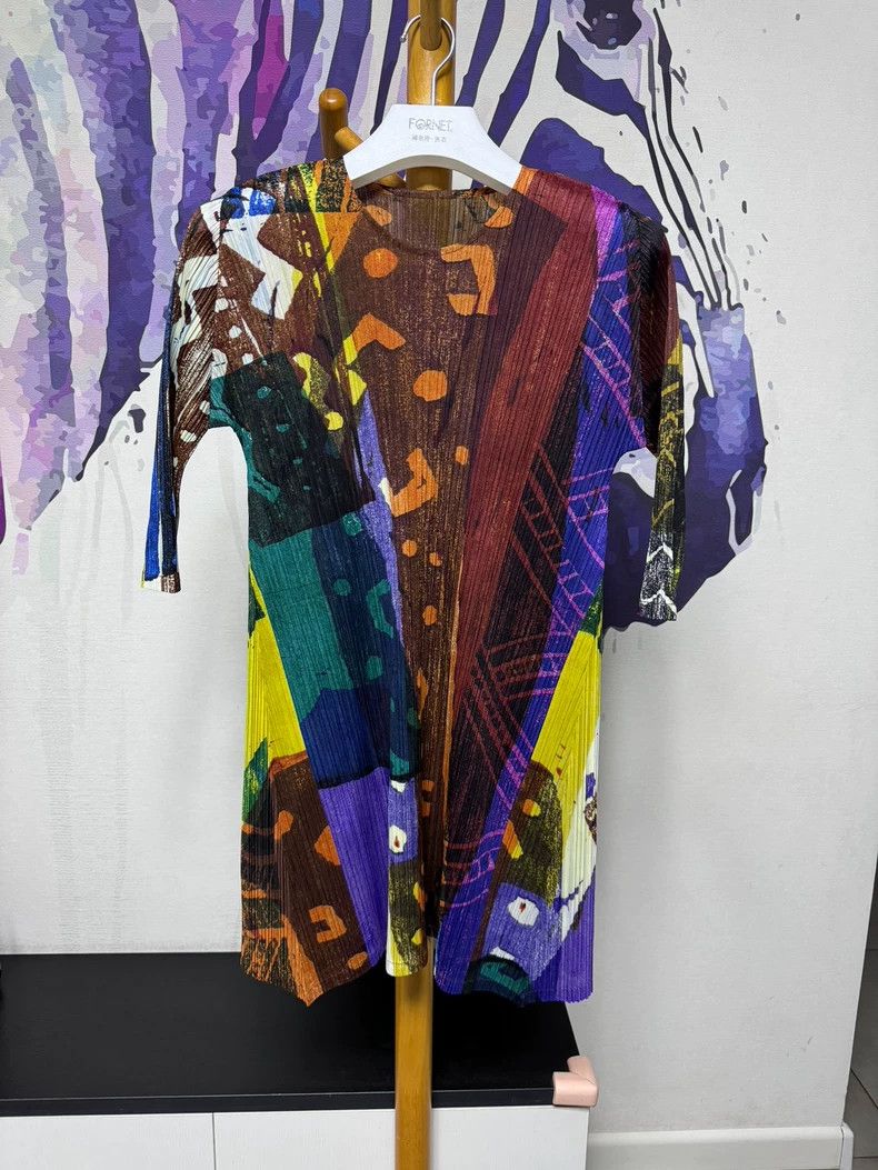 Issey Miyake Issey Miyake size:3 Brown totem mid-sleeved small skirt dr Size S / US 4 / IT 40 - 1 Thumbnail