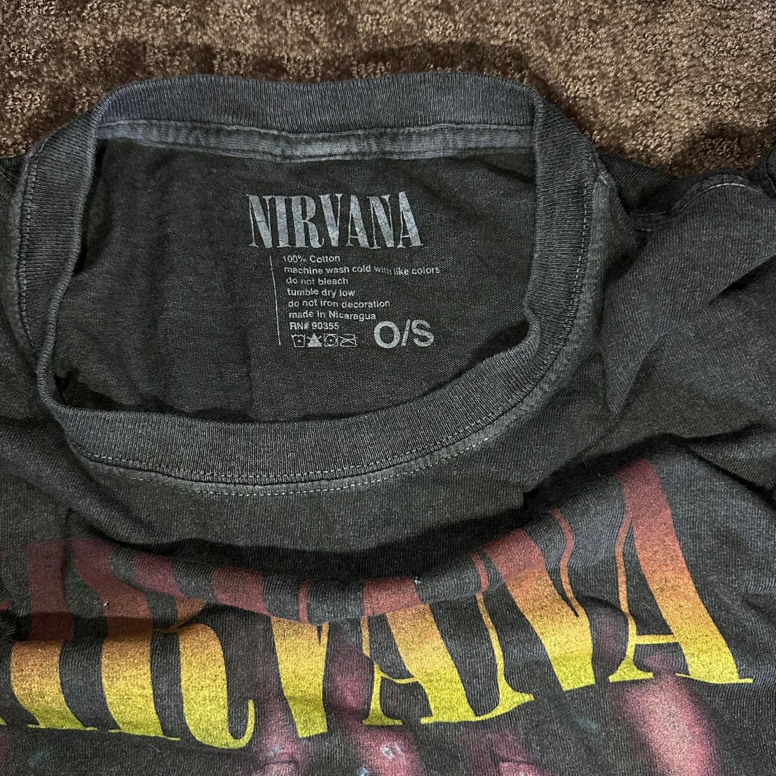 Nirvana 👕 Nirvana Band Graphic Tee – O/S Size US S / EU 44-46 / 1 - 3 Thumbnail