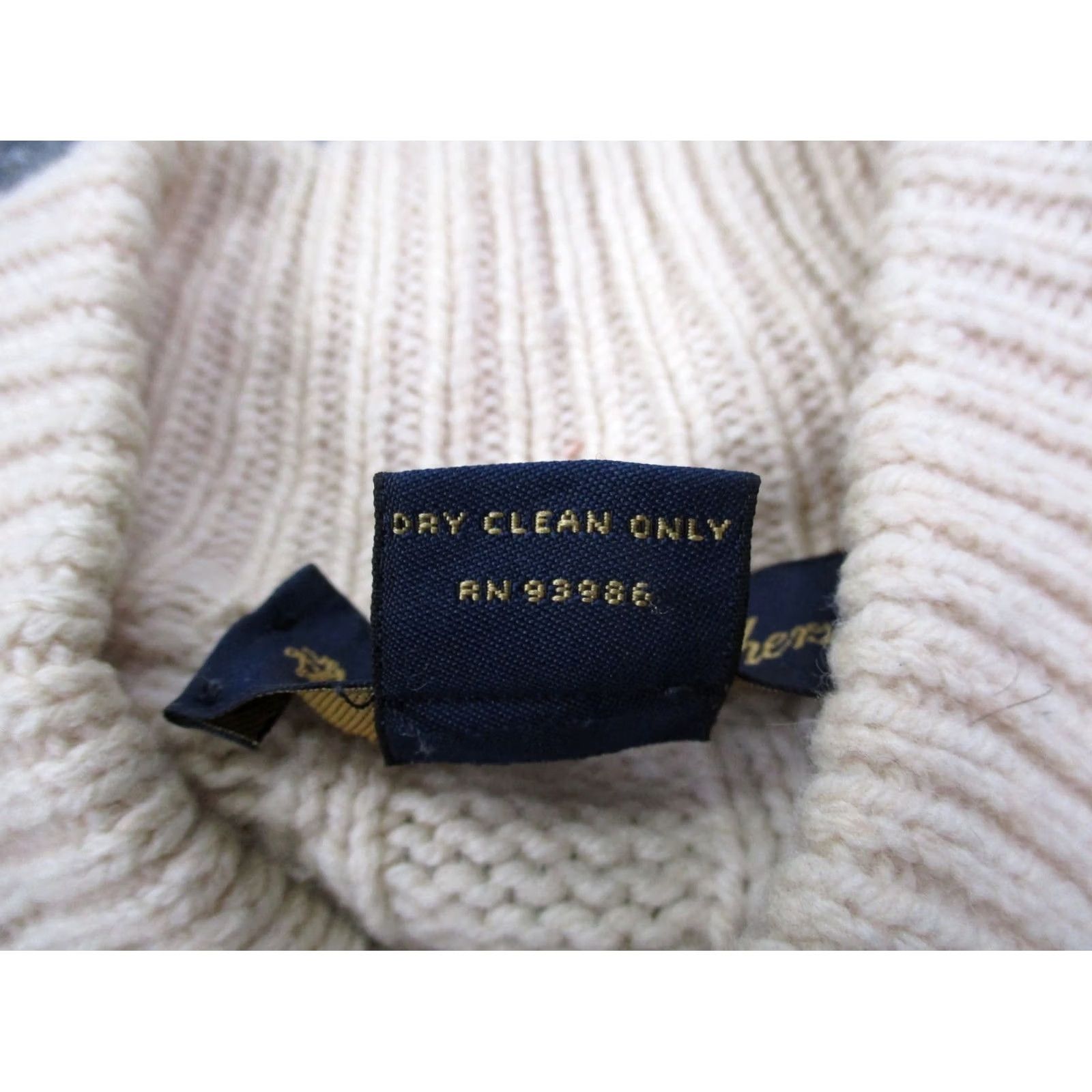 Brooks Brothers Brooks Brothers Sweater Women L Beige Wool Cable Knit Relaxed Fisherman Chunky Pullover Seasonal Outdoor 90s Mens Womens Boys Girls Size L / US 10 / IT 46 - 7 Thumbnail