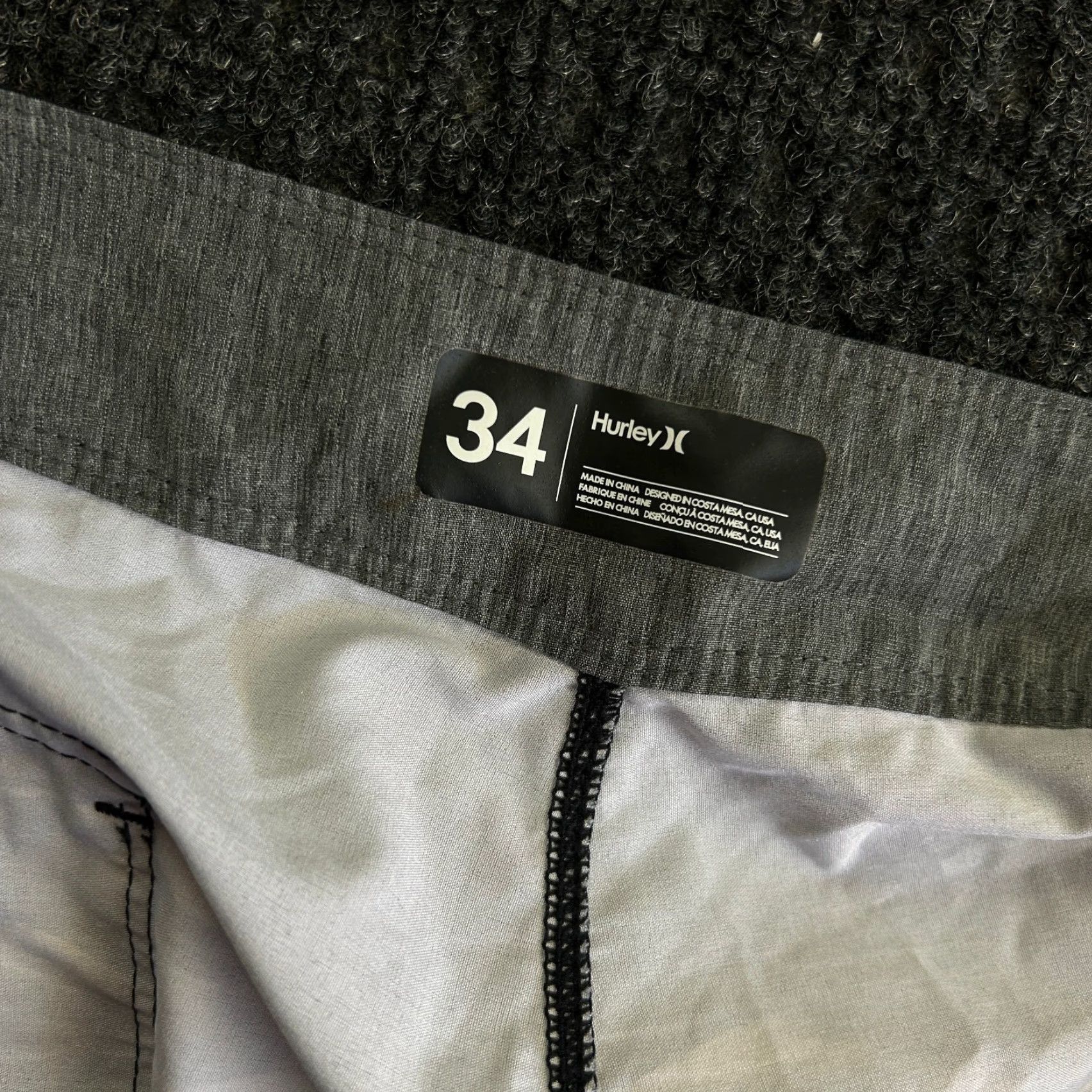 Hurley VINTAGE Hurley Board Shorts Swim Trunks 34 Gray Black Waves 90s Beach Surfing Mens Size US 34 / EU 50 - 5 Thumbnail