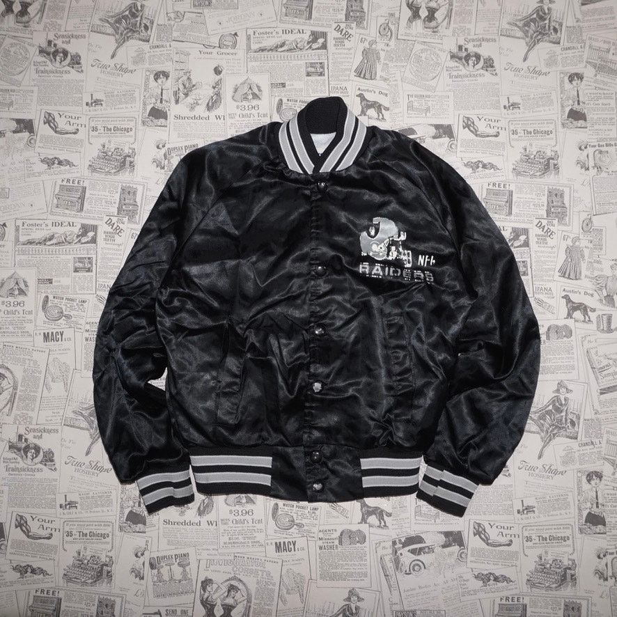 NFL Medium Vintage 80s LA Raiders NFL satin youth bomber jacket Size M / US 6-8 / IT 42-44 - 2 Thumbnail