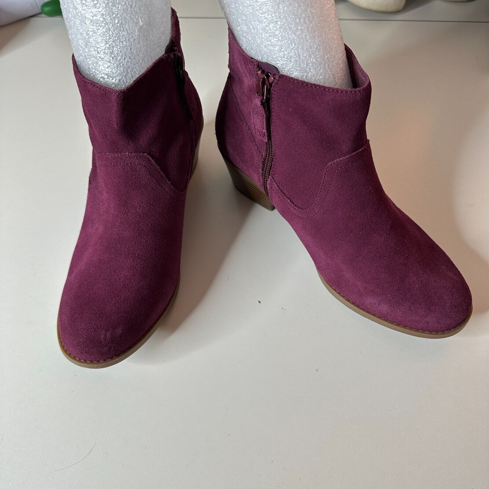 Vionic Vionic Vera Eggplant Suede Ankle Boot Side Zipper Low Heels Size US 8.5 / IT 38.5 - 2 Thumbnail