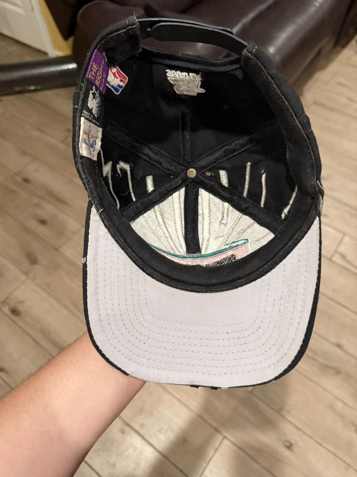 Starter 90s Vintage Spurs Collision Snapback Hat Size ONE SIZE - 6 Thumbnail