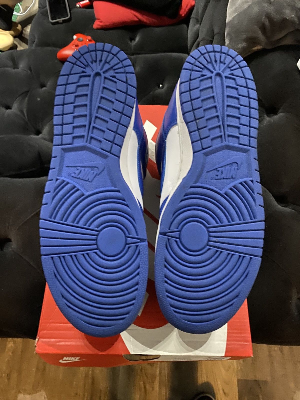 Nike Nike Dunk Low Retro Kentucky CU1726-100 Blue Men Sz 12 Used Size US 12 / EU 45 - 5 Thumbnail