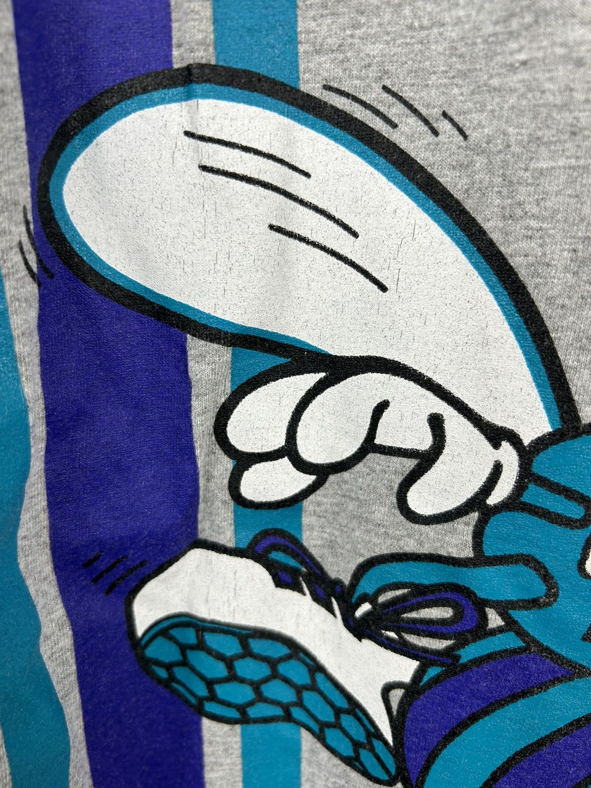 Vintage Vintage 90s Charlotte Hornets Basketball Tee Rare Size US XL / EU 56 / 4 - 25 Thumbnail