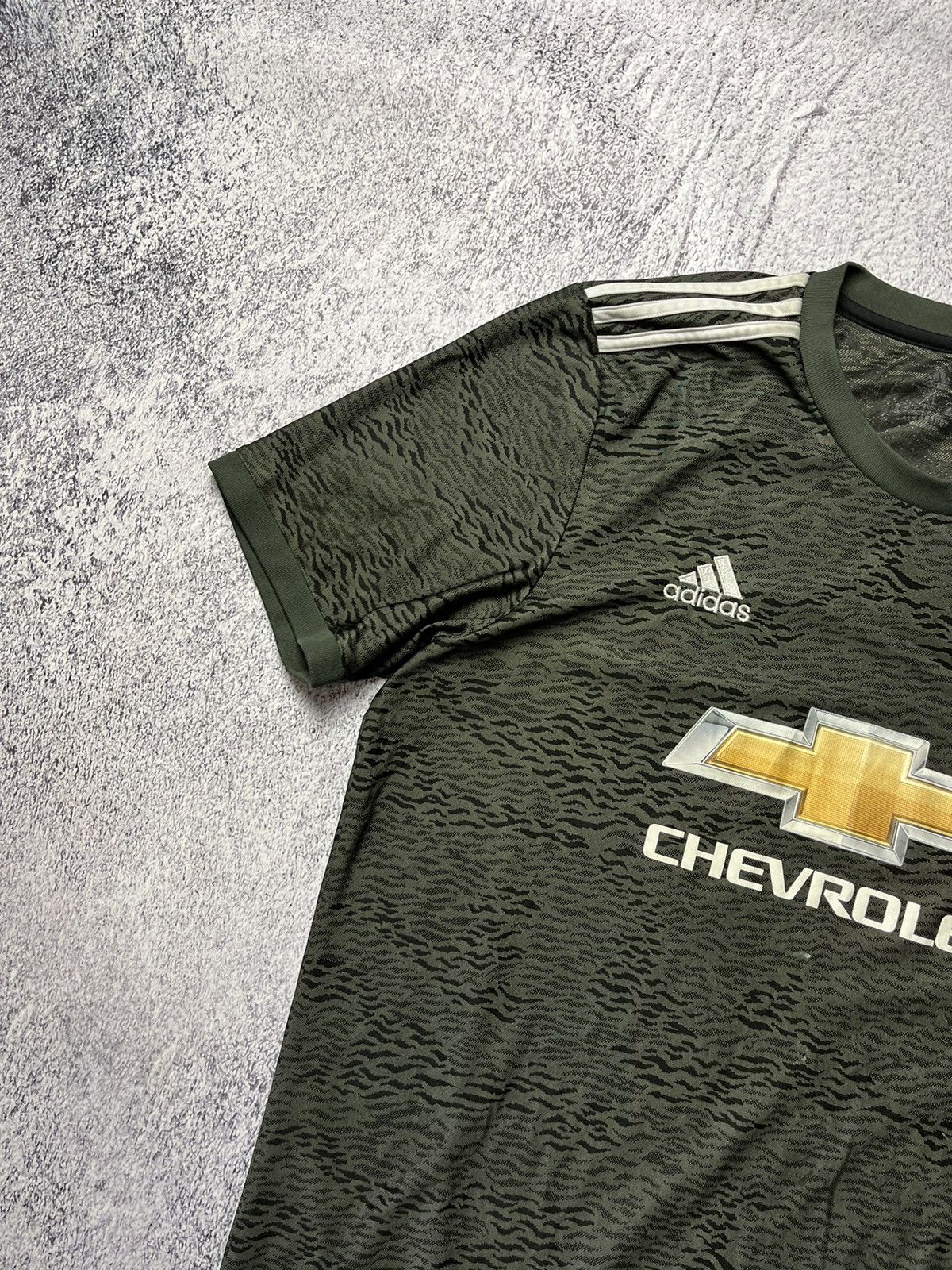 Adidas MANCHESTER UNITED 2020 2021 AWAY FOOTBALL SOCCER JERSEY Size US XL / EU 56 / 4 - 5 Thumbnail