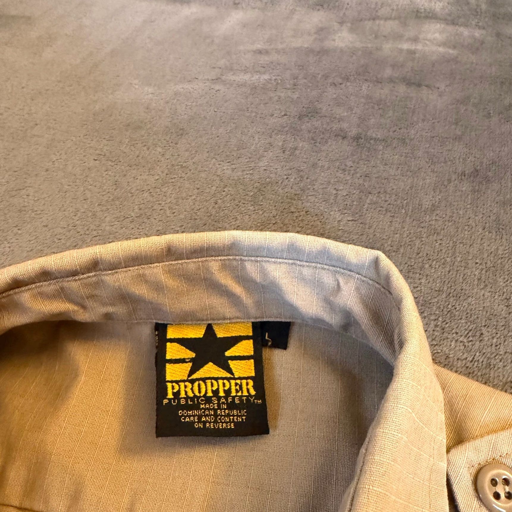 Propper VINTAGE Propper Public Safety Shirt is not vintage; The item is Propper Public Safety Mens Large Tan Ripstop Short Sleeve Tactical Uniform Shirt Size US L / EU 52-54 / 3 - 3 Thumbnail