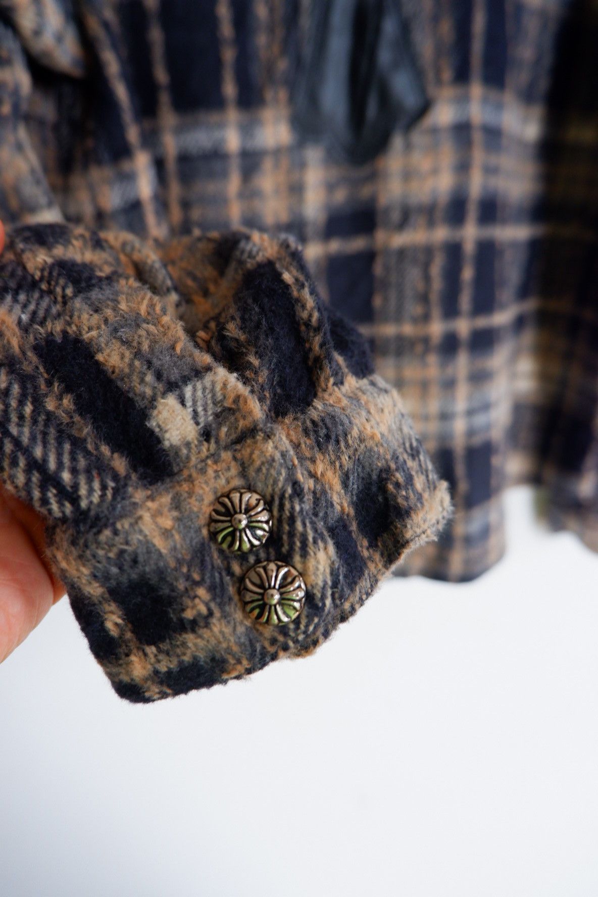 Vintage CH Style Cross Logo Silver Button Wool Flanel