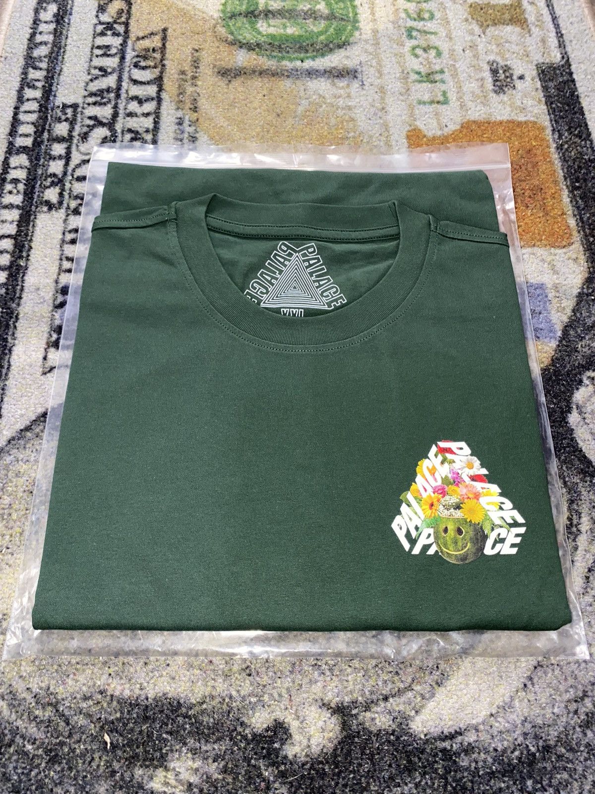 Palace Palace P-3 Punch T-Shirt Size US XXL / EU 58 / 5 - 1 Thumbnail