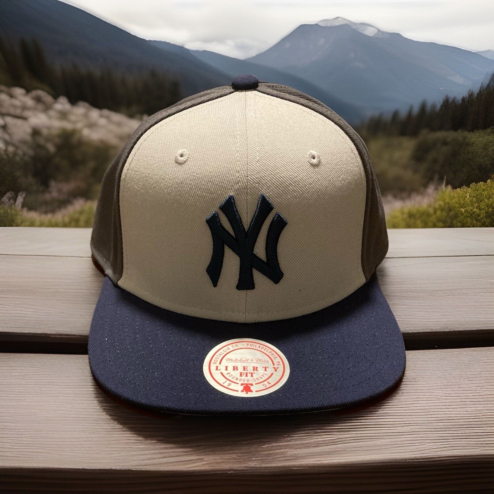 Mitchell & Ness NY Yankees Mitchell & Ness Triple Threat Era Snapback Cap Size ONE SIZE - 1 Thumbnail