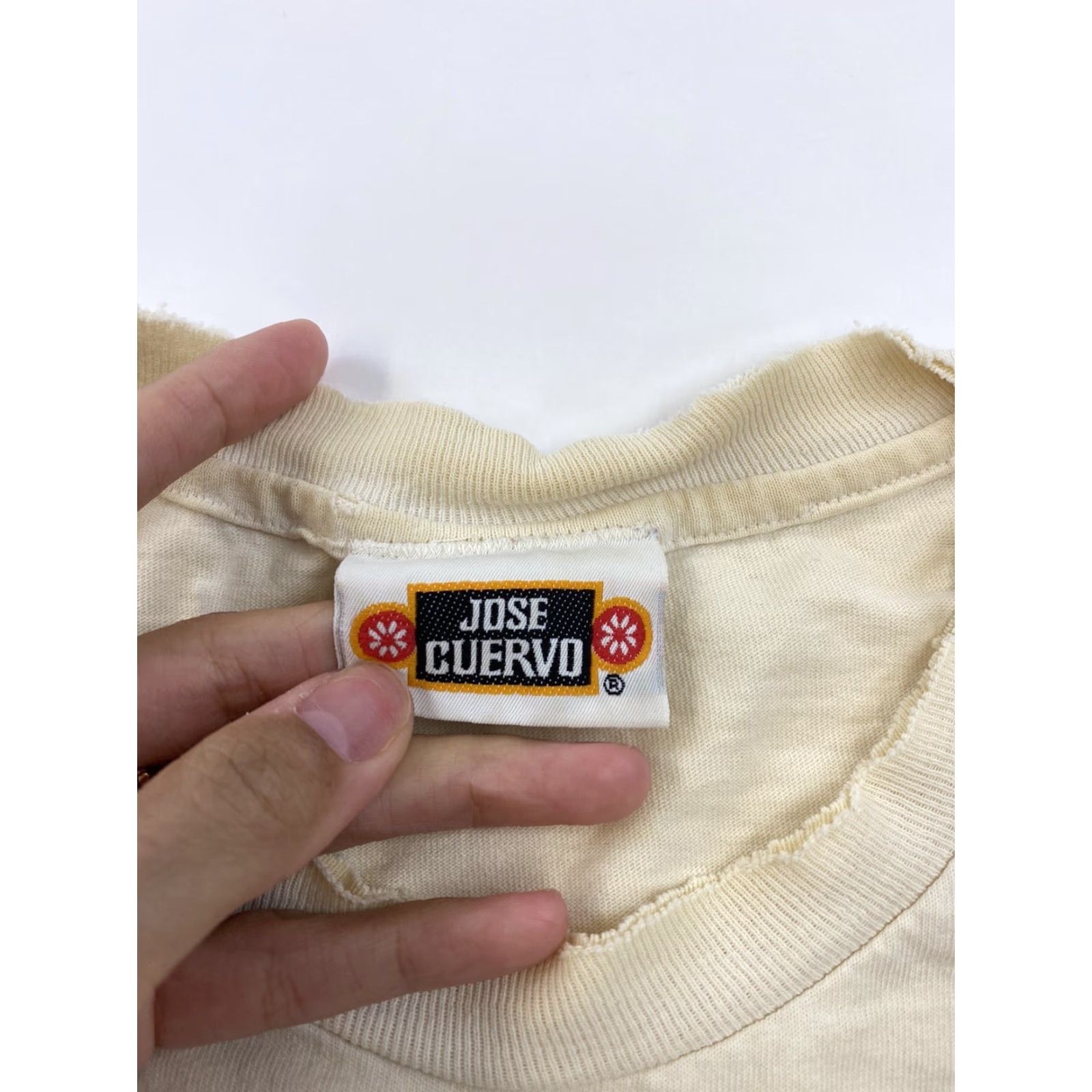 Vintage VINTAGE Jose Cuervo T Shirt Men XL White 90s Stains Jose Cuervo Mens XL White Size US XL / EU 56 / 4 - 3 Thumbnail