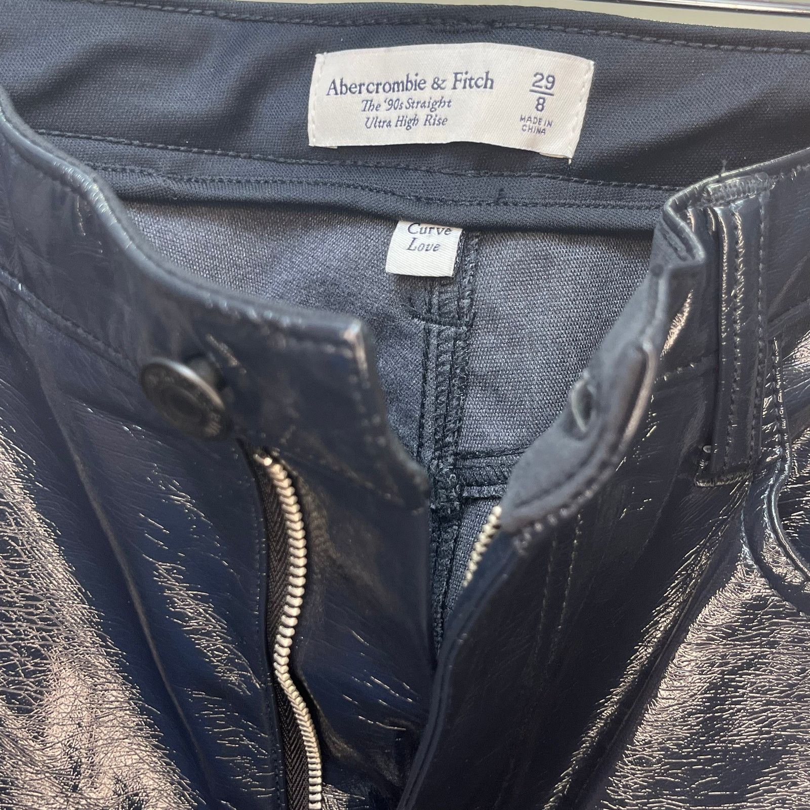 Abercrombie & Fitch Abercrombie & Fitch Curve Love 90s Straight High Rise Vegan Size 30" / US 8 / IT 44 - 4 Thumbnail
