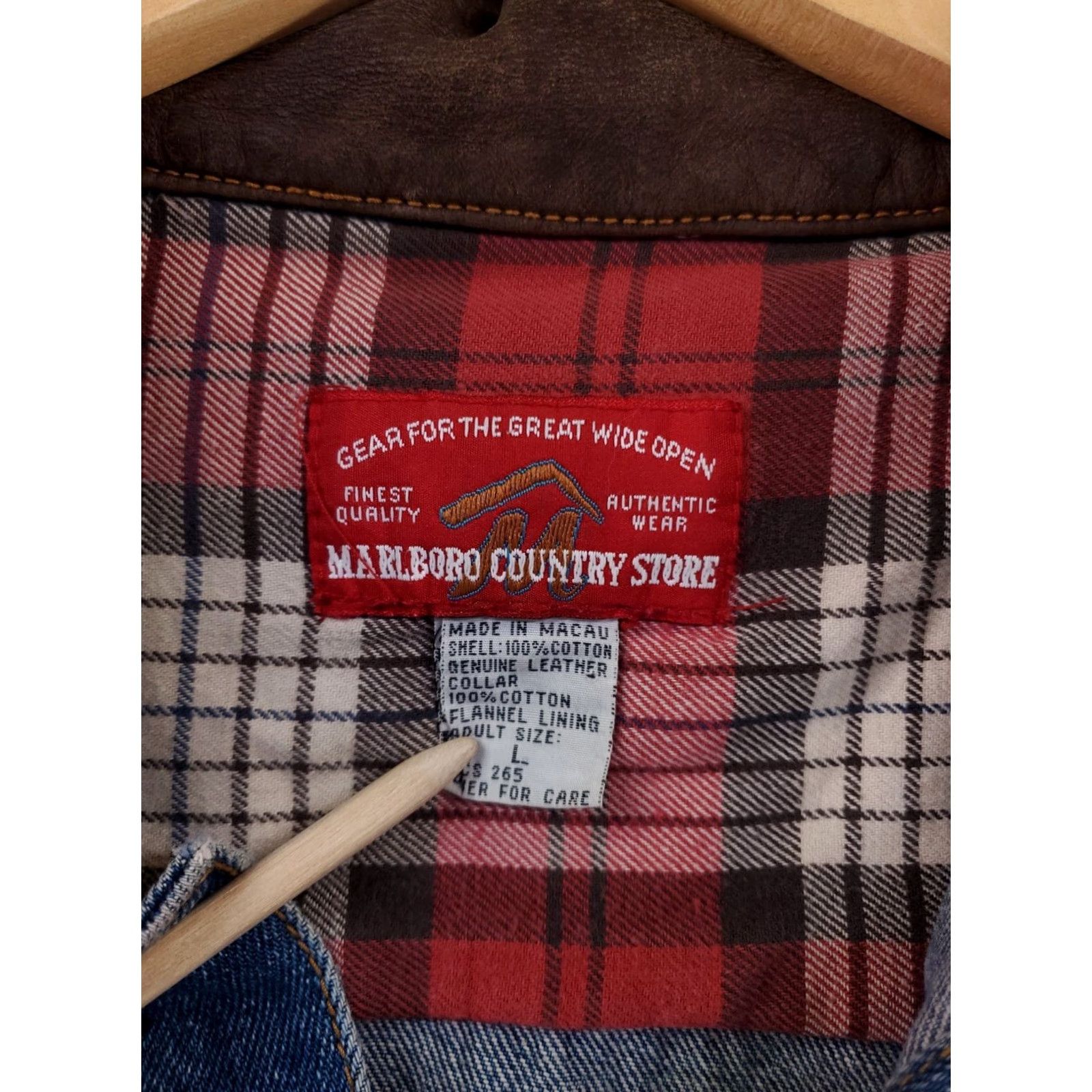 Marlboro VINTAGE Marlboro Country Store Denim Jacket Leather Collar Trucker Mens L Blue 90s Y2K Jacket Mens L Size US L / EU 52-54 / 3 - 3 Thumbnail