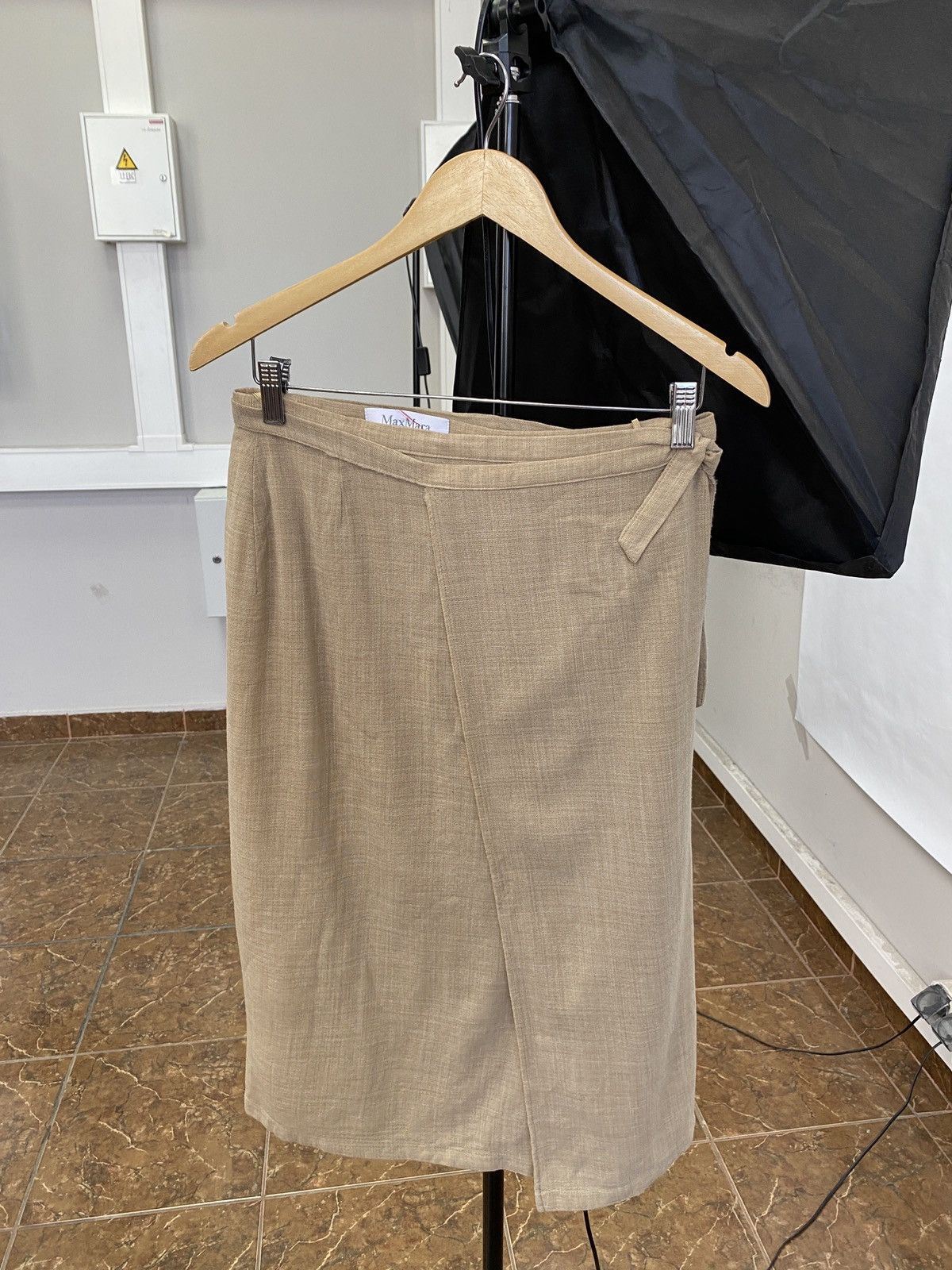 Max Mara 🇮🇹 Vintage Max Mara Lana Wool Skirt Made in Italy Rare Retro Size 28" / US 6 / IT 42 - 1 Thumbnail