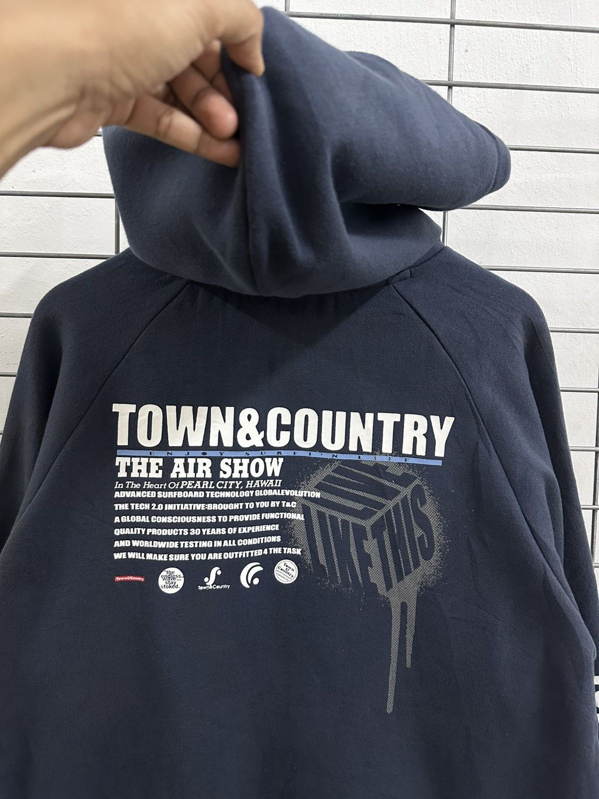 Other Rare And Beautiful NOS T&C Surf Design Hawaii Hoodie Size US L / EU 52-54 / 3 - 10 Thumbnail