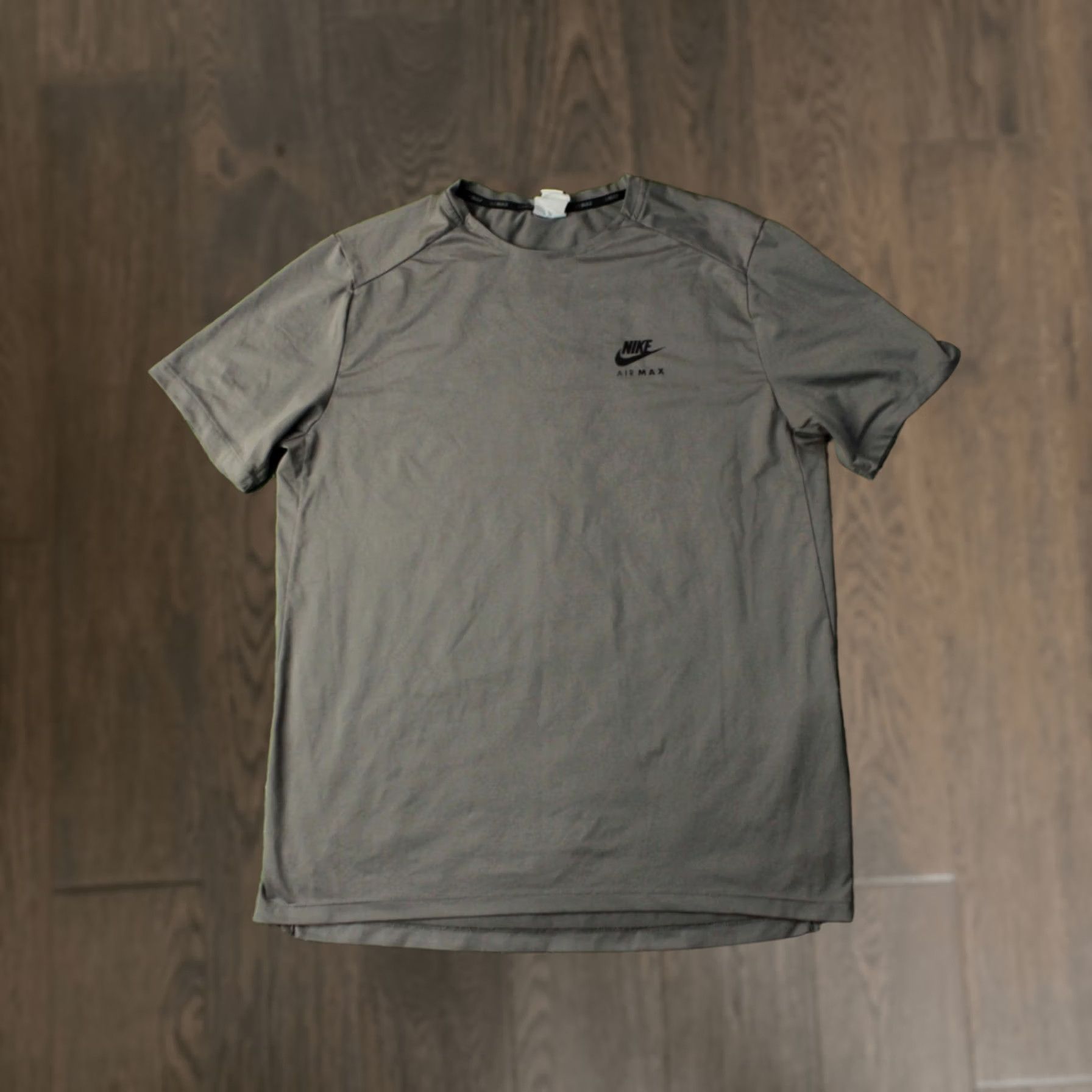 Nike Nike Air Max Original 2023 Men Sport Training Shirt Jersey M Gray Short Sleeve T-Shirt Crew Neck Regular Size M Nike Air Max Mens Gray Jersey 2023 Size US M / EU 48-50 / 2 - 1 Thumbnail