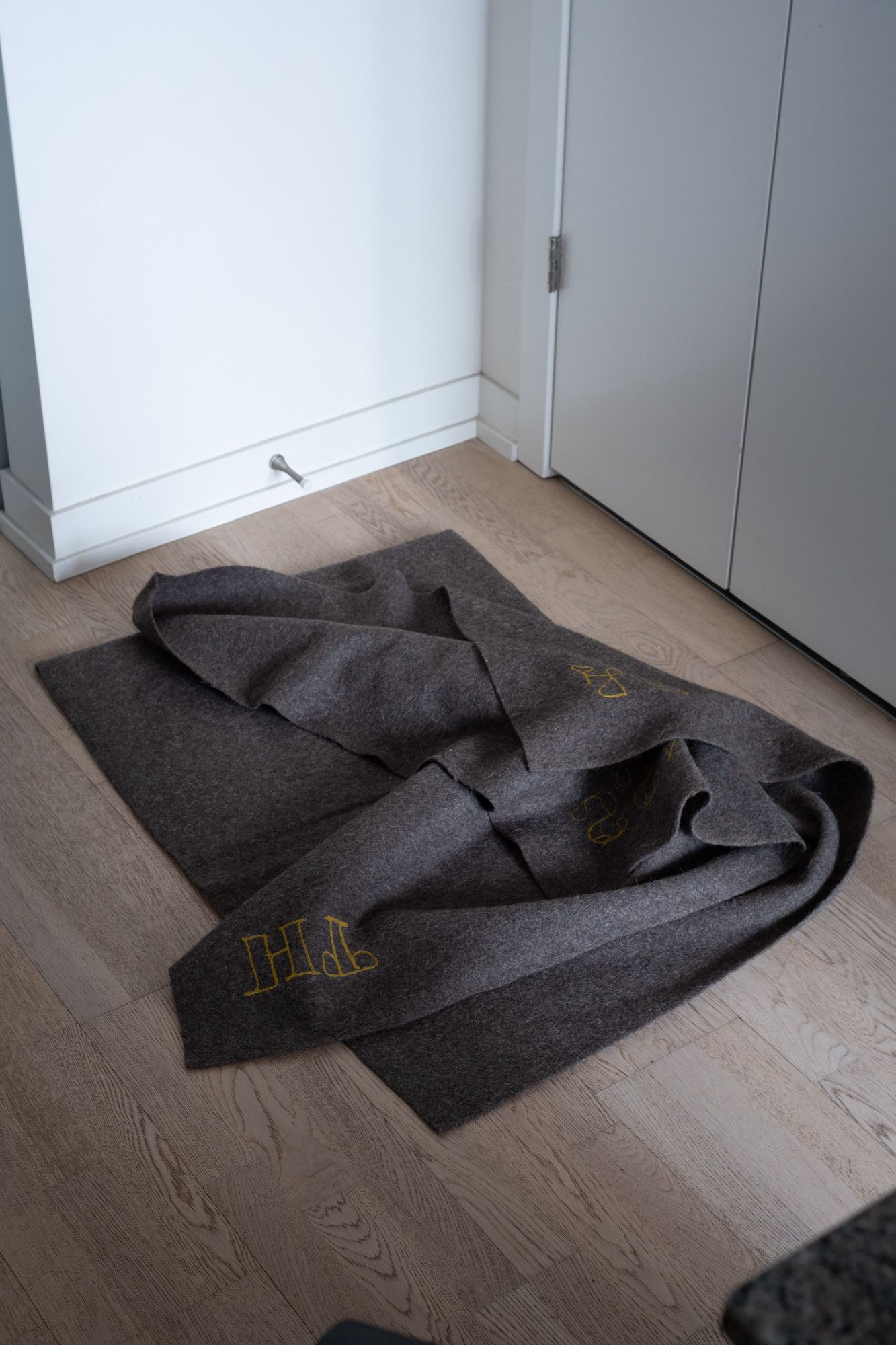 Rick Owens Off-White Knit Blanket Scarf