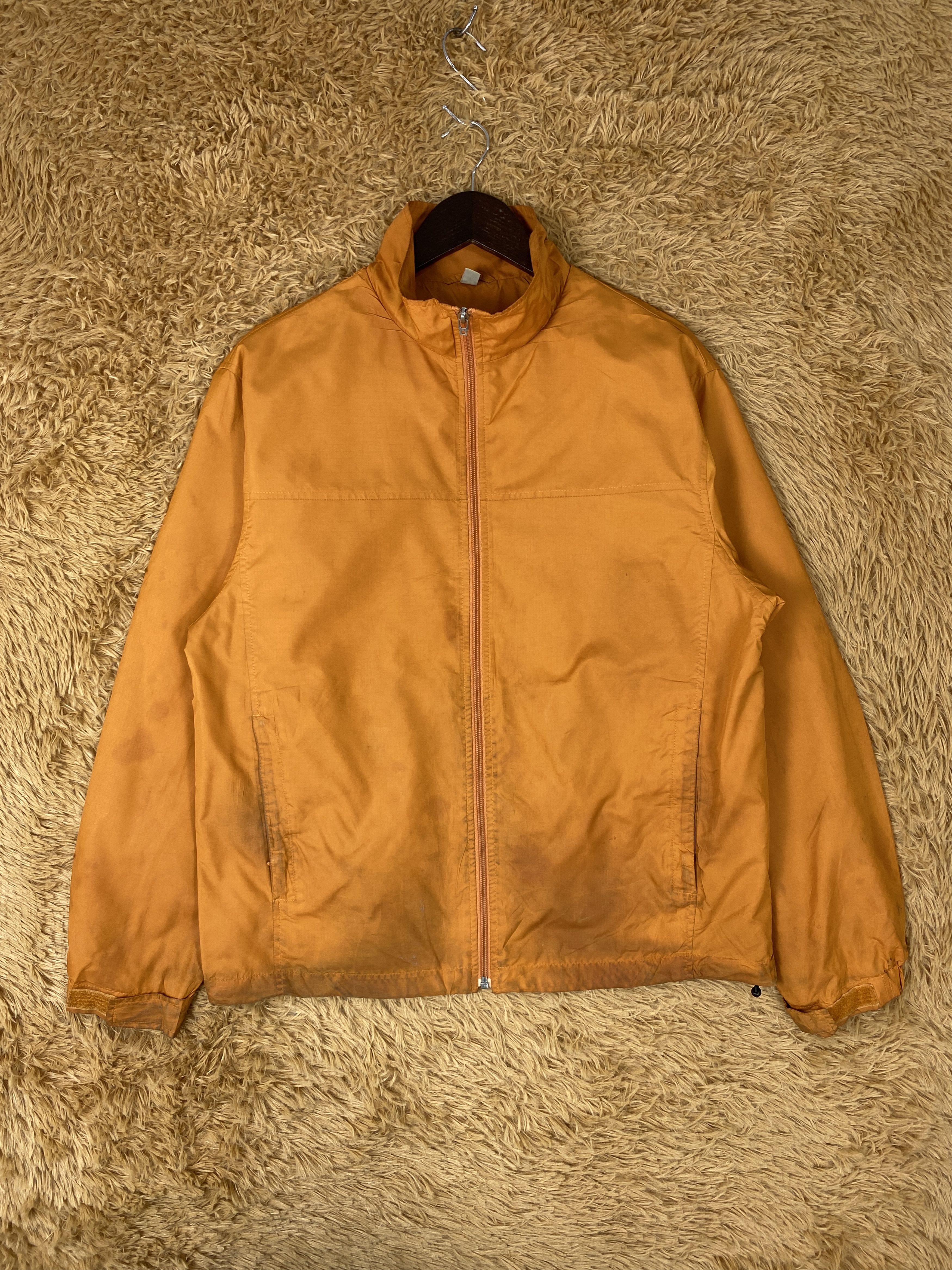 Uniqlo Vintage Uniqlo Windbreaker Jacket J2050 Size US S / EU 44-46 / 1 - 1 Thumbnail
