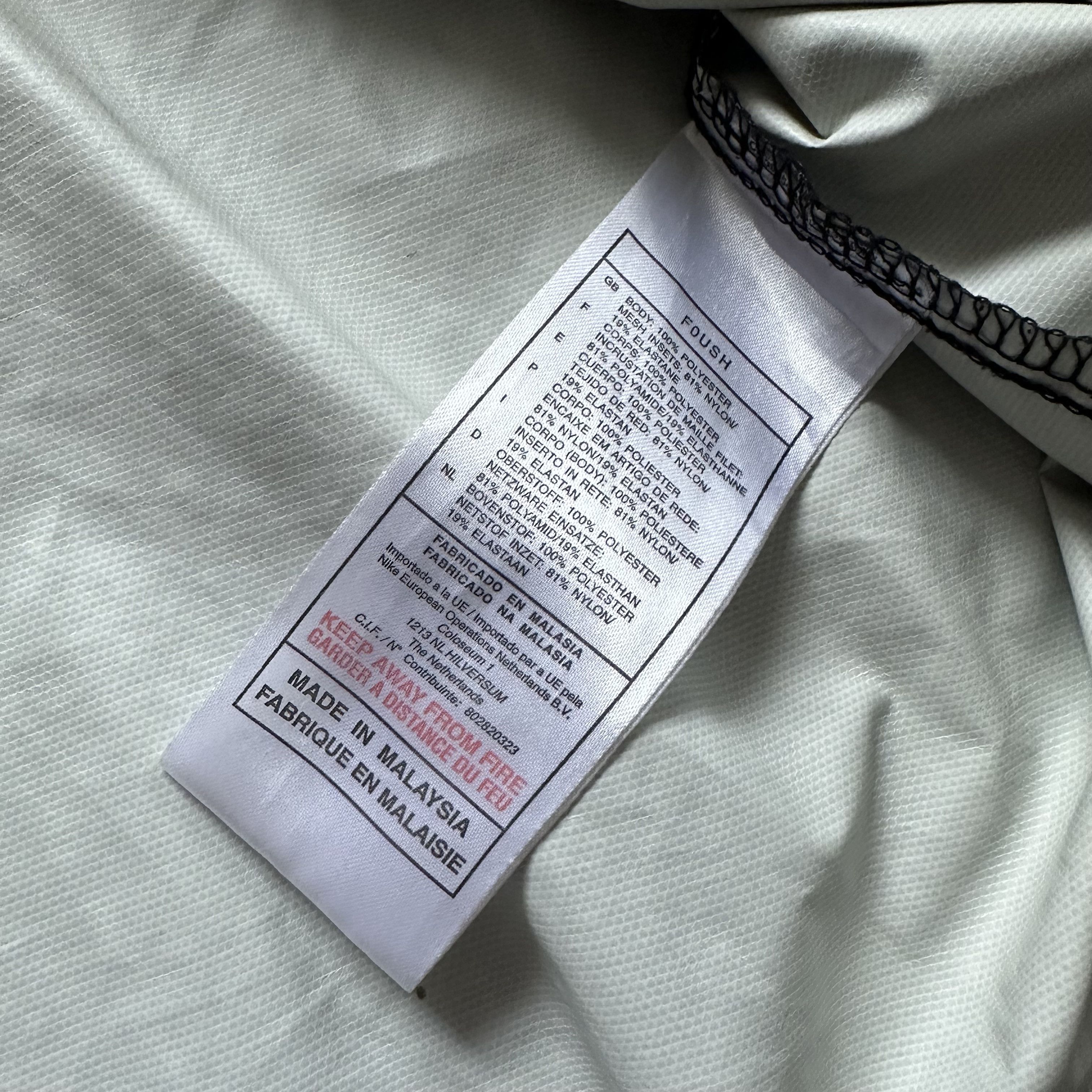 Nike × Vintage Nike y2k Vintage Swoosh Logo Nylon Drill Track Jacket Size US XL / EU 56 / 4 - 9 Thumbnail