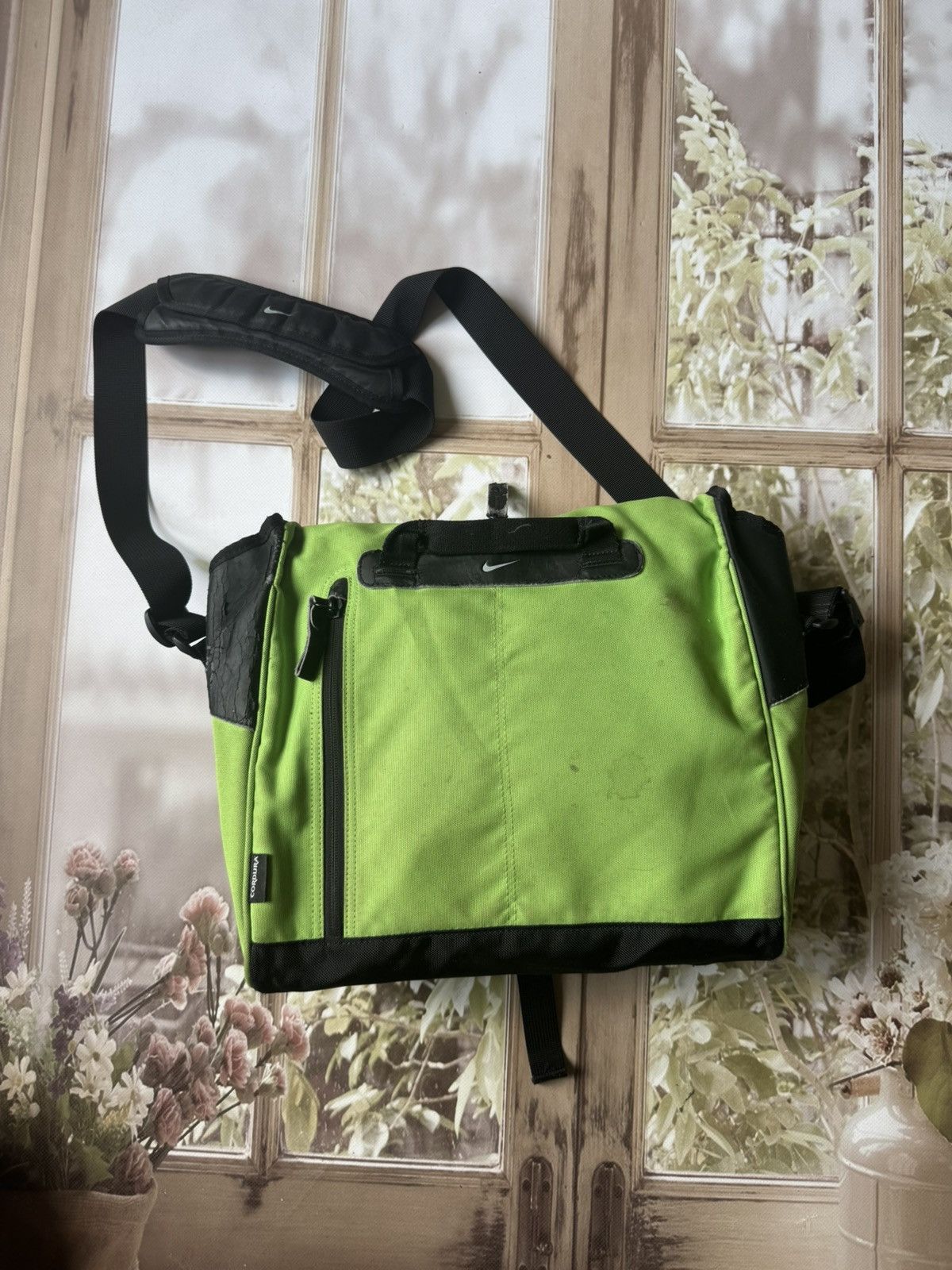 Nike Vintage Nike "I ❤️ AIR" Messenger Bag - Neon Green Size ONE SIZE - 5 Thumbnail