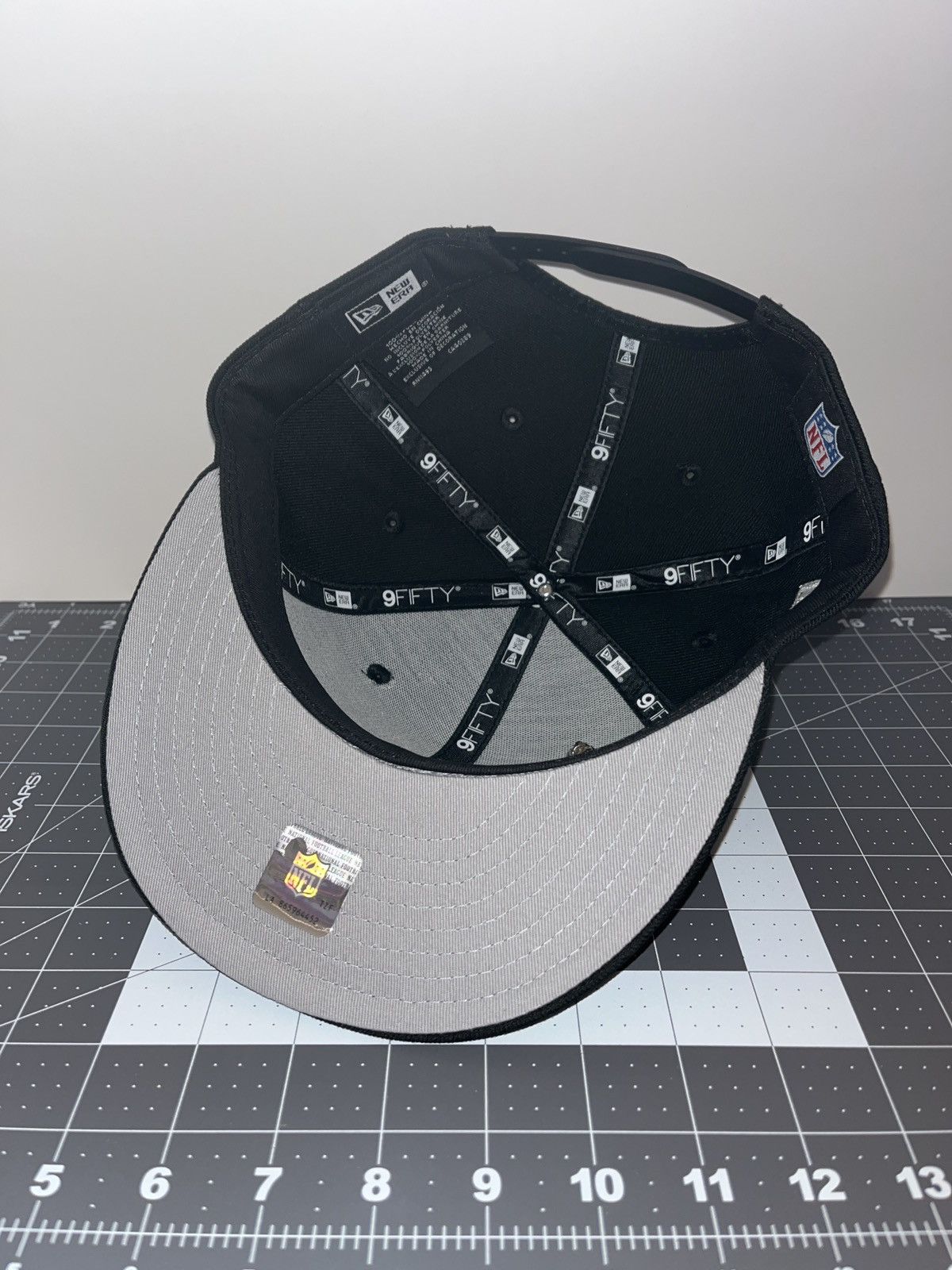 New Era Las Vegas Raiders Tall Text Script NFL 9Fifty Snapback Size ONE SIZE - 5 Thumbnail