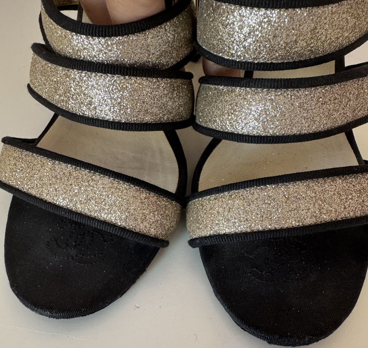 Chanel Chanel Golden black sparkle sandals size 38 Size US 8 / IT 38 - 7 Thumbnail