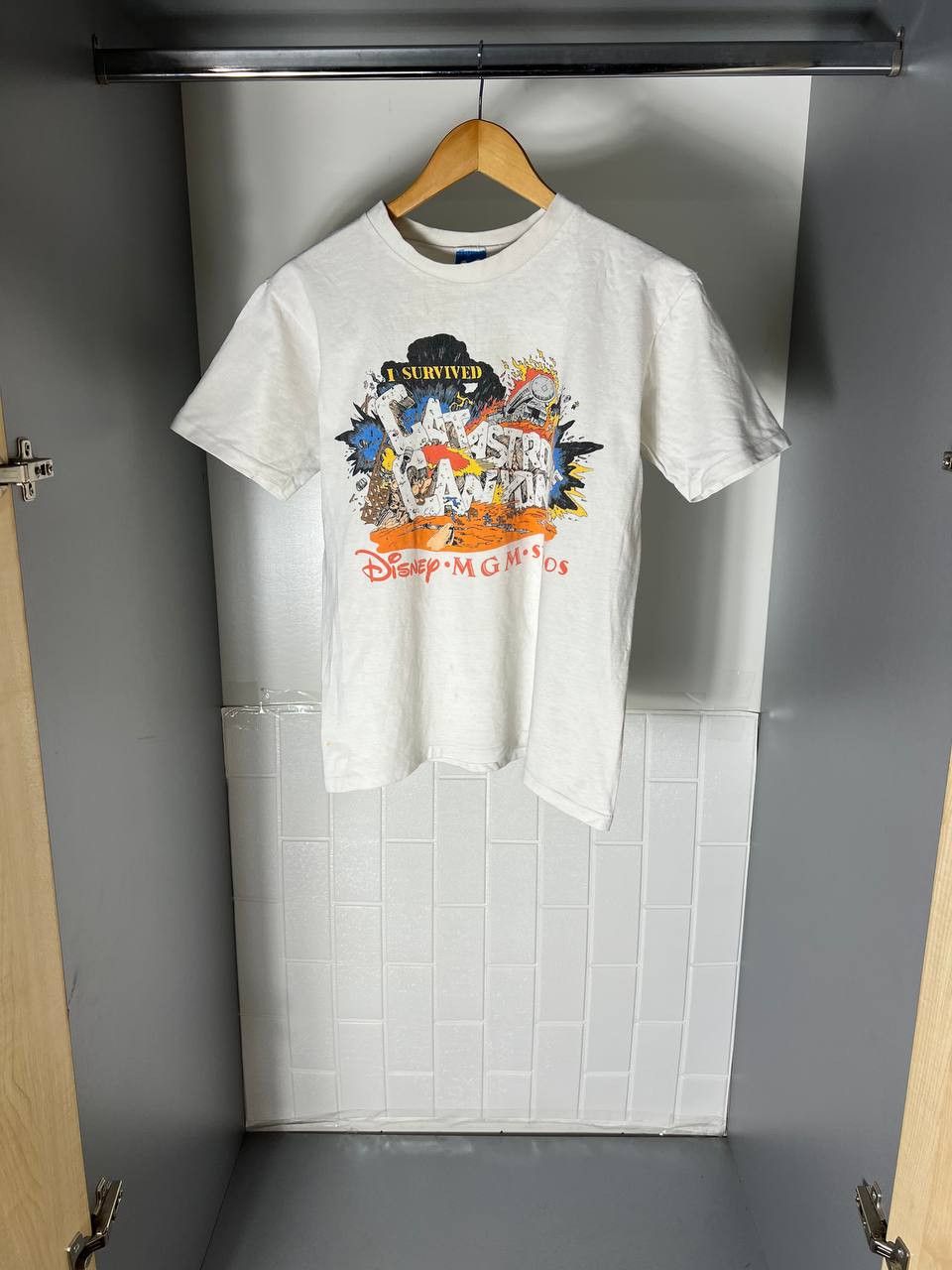 Cartoon Network VINTAGE DISNEY CATASTROPHE CANYON RETRO MOVIE T-SHIRT Y2K 90 Size US M / EU 48-50 / 2 - 1 Thumbnail
