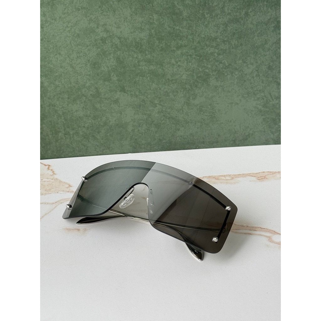 Alexander McQueen NEW Alexander McQueen AM0412S Silver Mirror Mask Sunglasses Size ONE SIZE - 8 Thumbnail