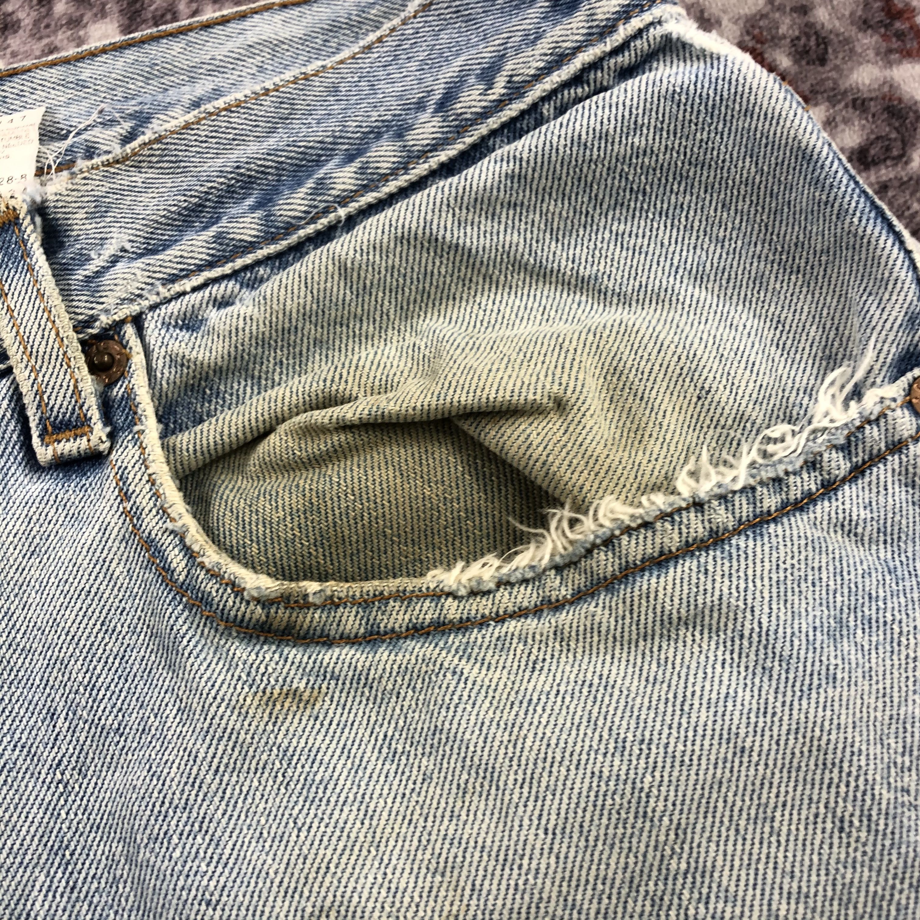 Levi's × Vintage Vintage 90s Light Wash Levis 505 Jeans-JM2840 Size US 33 - 13 Thumbnail