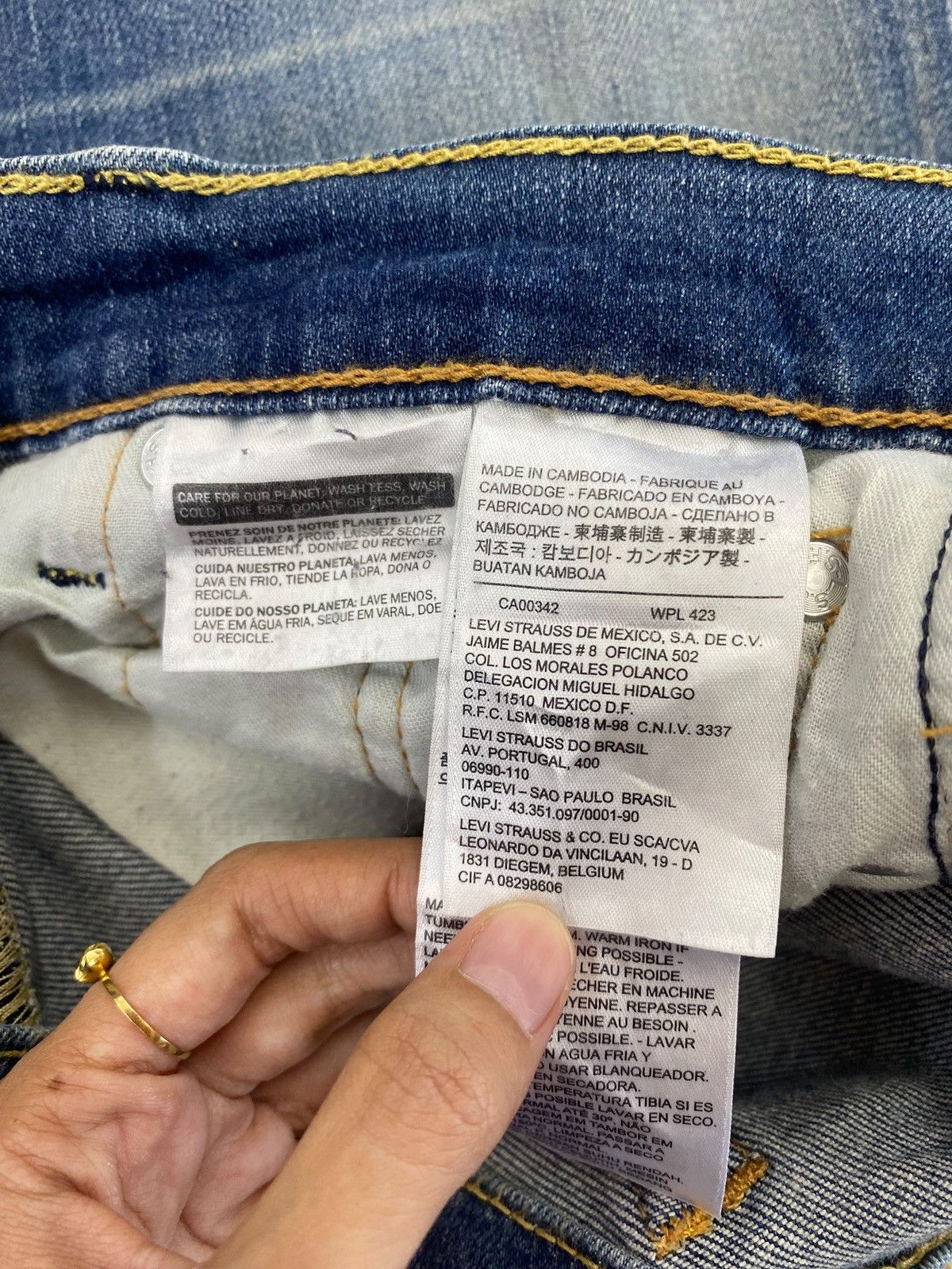 Levi's Vintage Levi’s 513 Faded Wash Style Loose Jeans Size US 31 - 11 Thumbnail