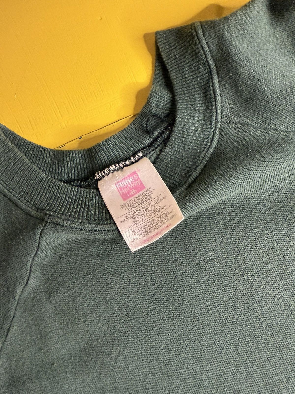 Vintage Vintage 1990s hanes blank crewneck forest green Size US M / EU 48-50 / 2 - 2 Thumbnail