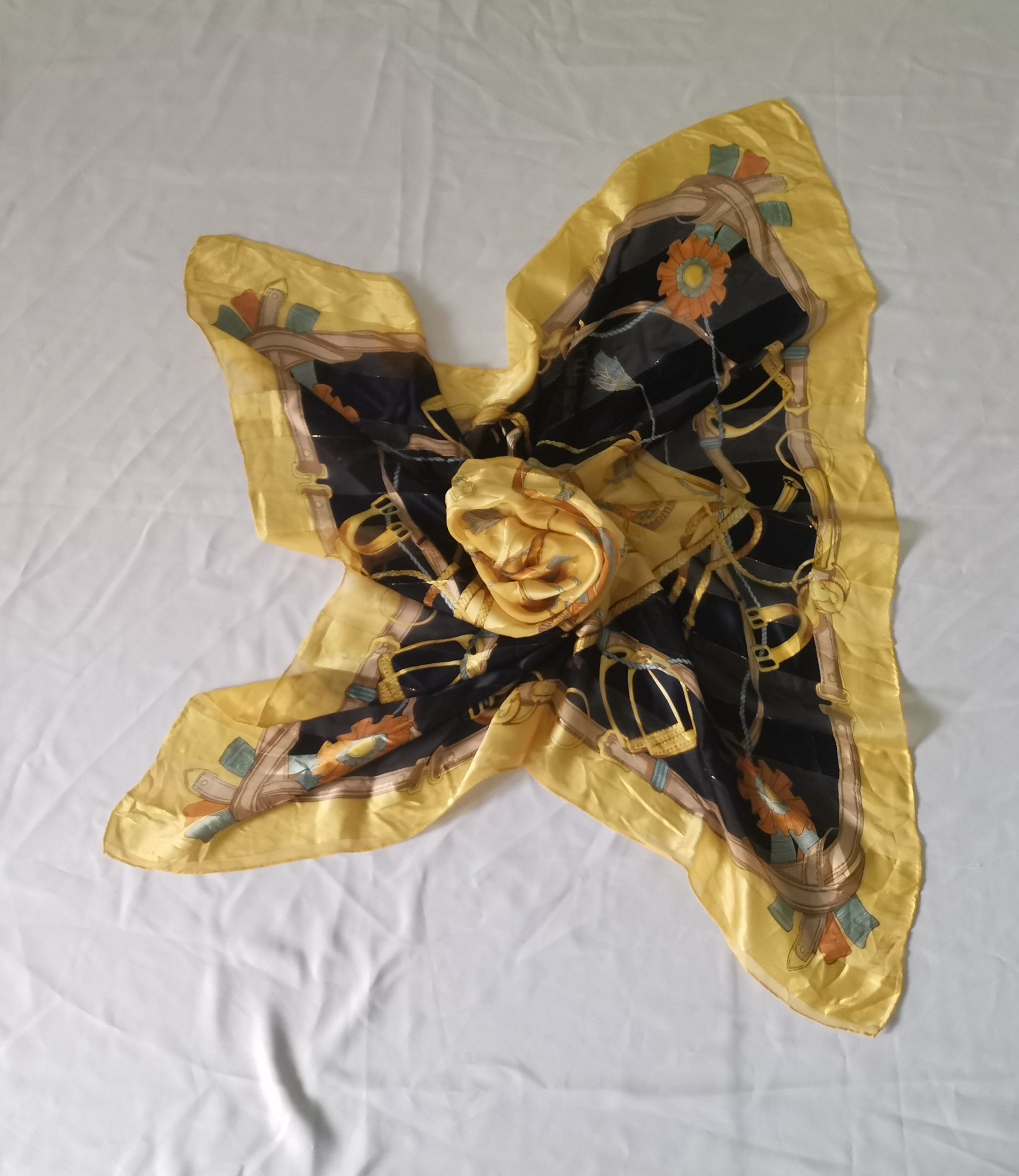 Designer × Vintage Rare vintage luxury scarves nice design Size ONE SIZE - 3 Thumbnail
