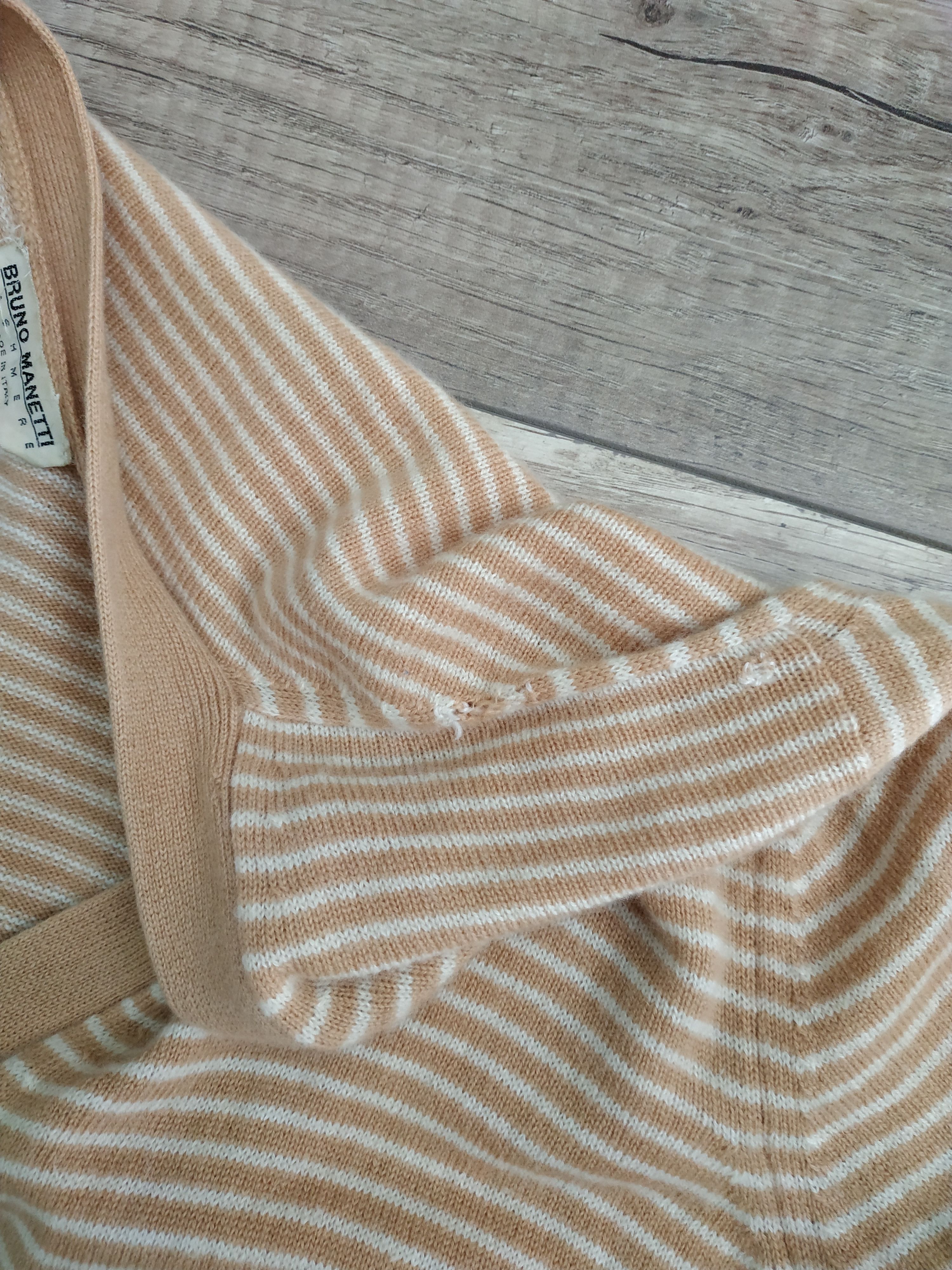 Other Bruno Manetti Women's Vintage Cashmere Cardigan, s. 36(S) Size S / US 4 / IT 40 - 11 Thumbnail