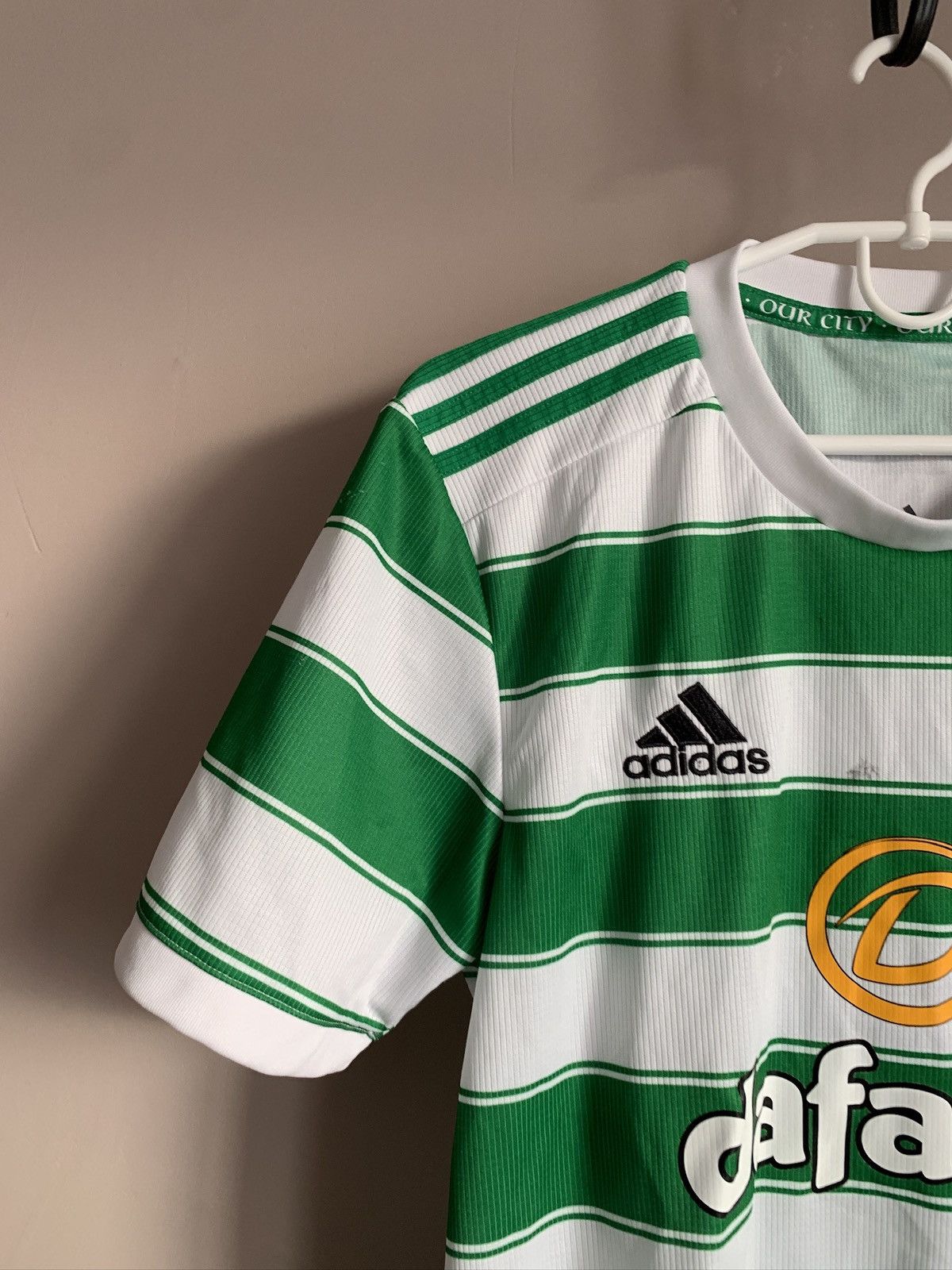 Adidas Celtic Glasgow 21/22 Home Football Shirt Adidas Soccer Sz S Size US S / EU 44-46 / 1 - 3 Thumbnail