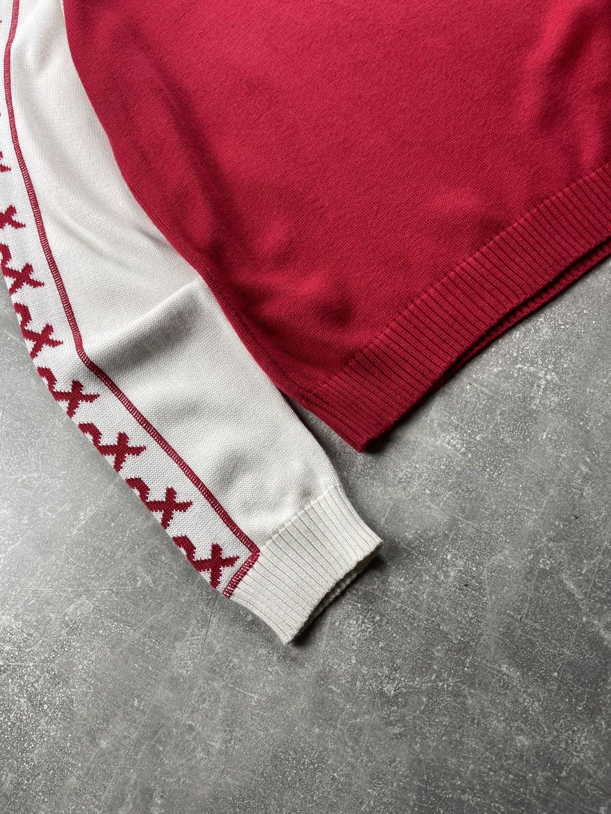 Dolce & Gabbana Dolce & Gabbana Knit Sweater Red White Logo Detail Size 52 Size US L / EU 52-54 / 3 - 3 Thumbnail