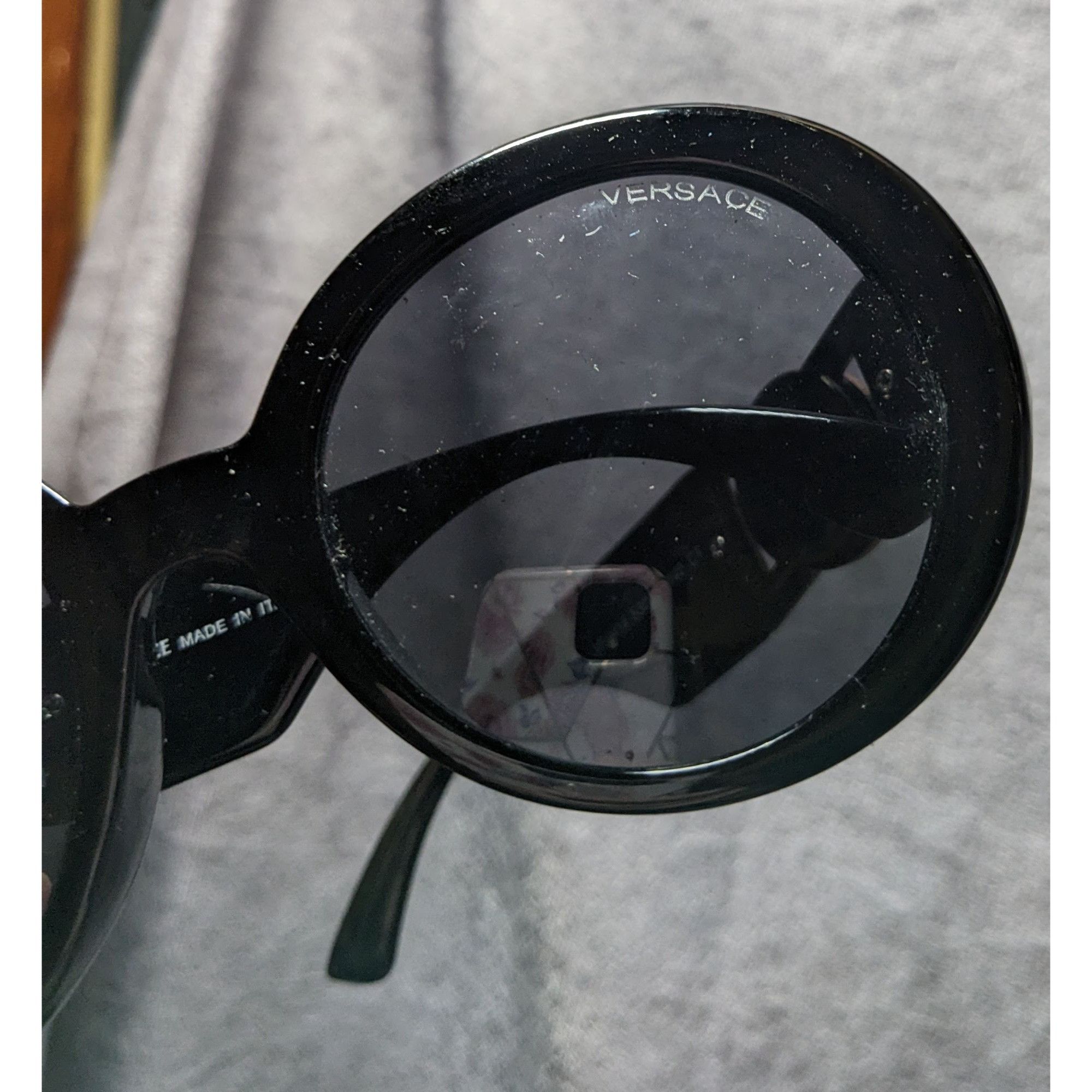 Versace Versace Retro Black And Gold Emblem Oversized Sunglasses Size ONE SIZE - 6 Thumbnail