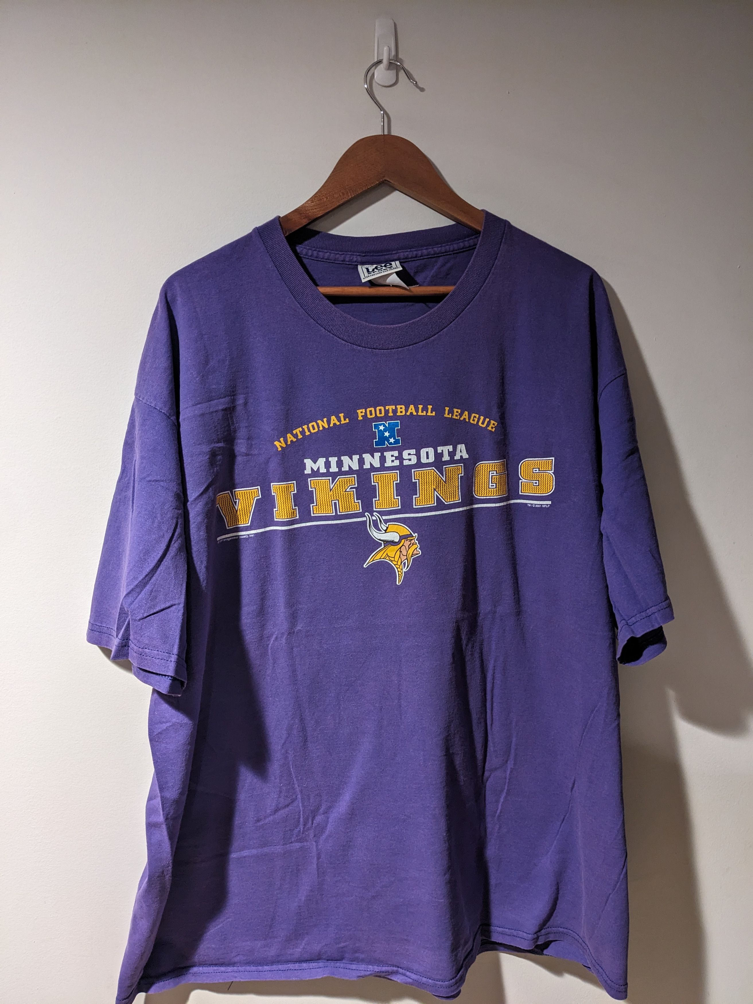 NFL × Vintage Vintage Y2K Minnesota Vikings NFL Football Lee Sport T-Shirt Size US XXL / EU 58 / 5 - 1 Thumbnail