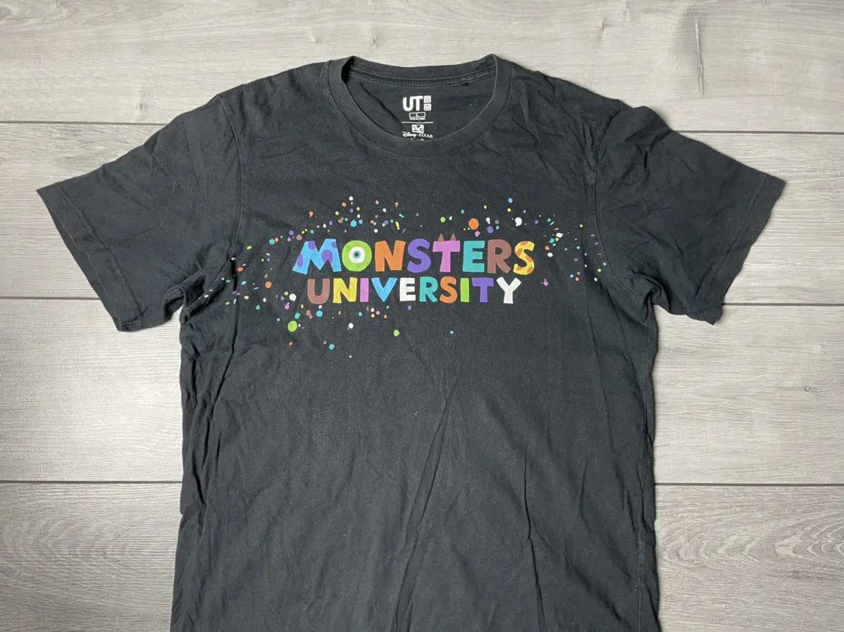 Uniqlo Uniqlo Disney T-shirt monstery university anima Size US L / EU 52-54 / 3 - 3 Thumbnail