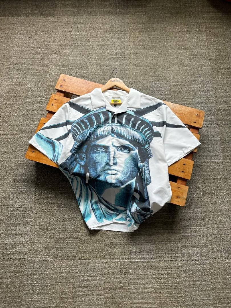 CHINATOWN MARKET STATUE OF LIBERTY OPEN COLLAR