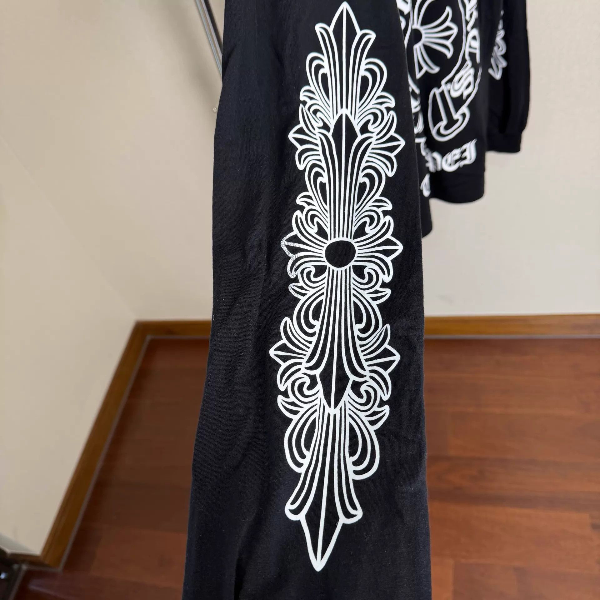 Chrome Hearts Chrome Hearts Black Taipei Limited Horse Shoe Vine Arm Tee Size US XL / EU 56 / 4 - 6 Thumbnail
