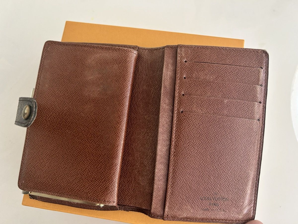 Louis Vuitton Monogram Leather Wallet Gold Clasp Size ONE SIZE - 6 Thumbnail