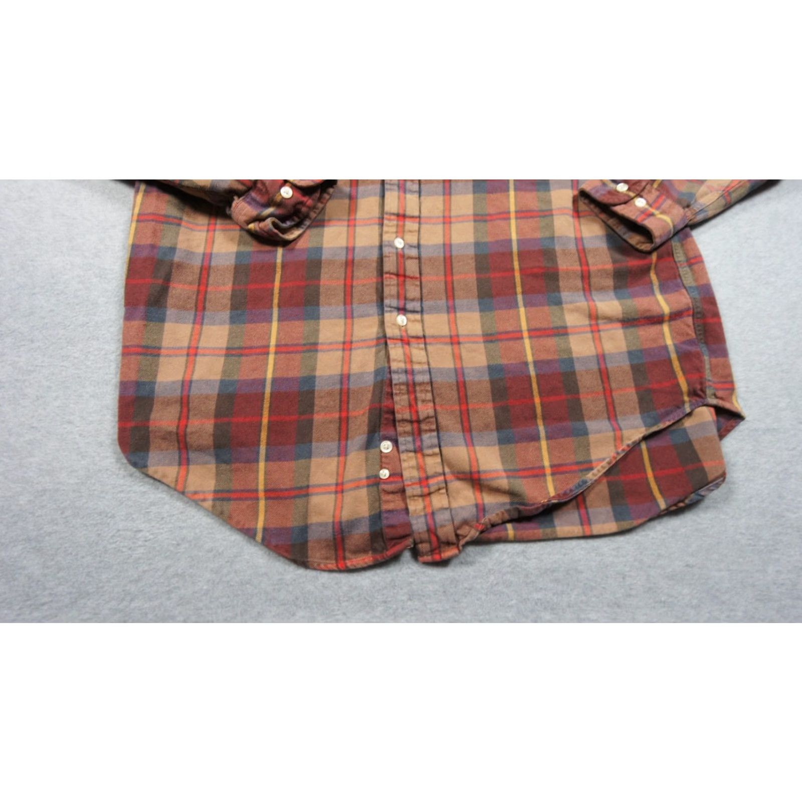 Tommy Hilfiger VINTAGE Tommy Hilfiger Button-Up Shirt Mens Medium Brown Long Sleeve Crest Logo 90s Size US M / EU 48-50 / 2 - 4 Thumbnail